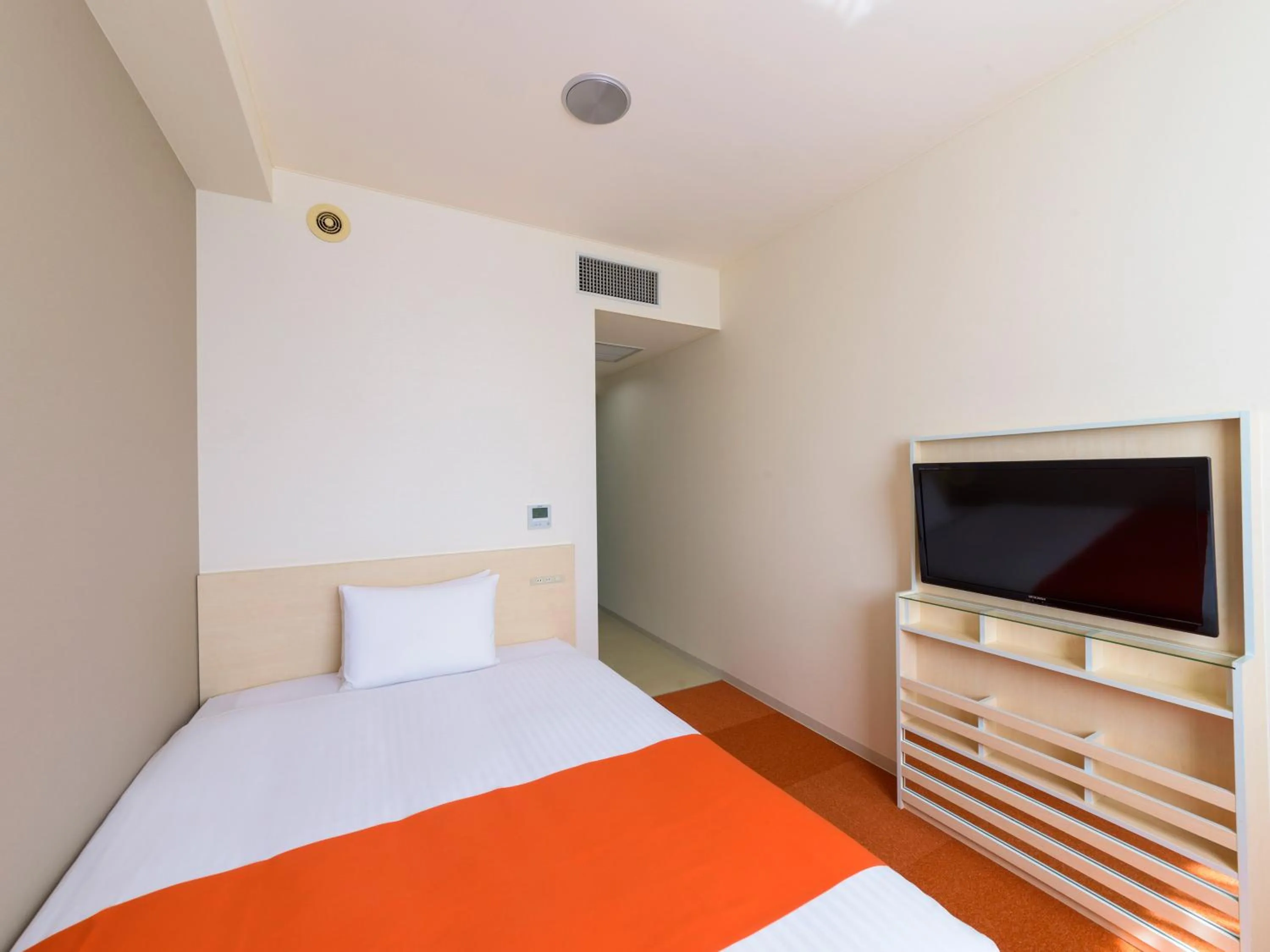 Photo of the whole room, Bed in Hotel Abest Naha Kokusai Street