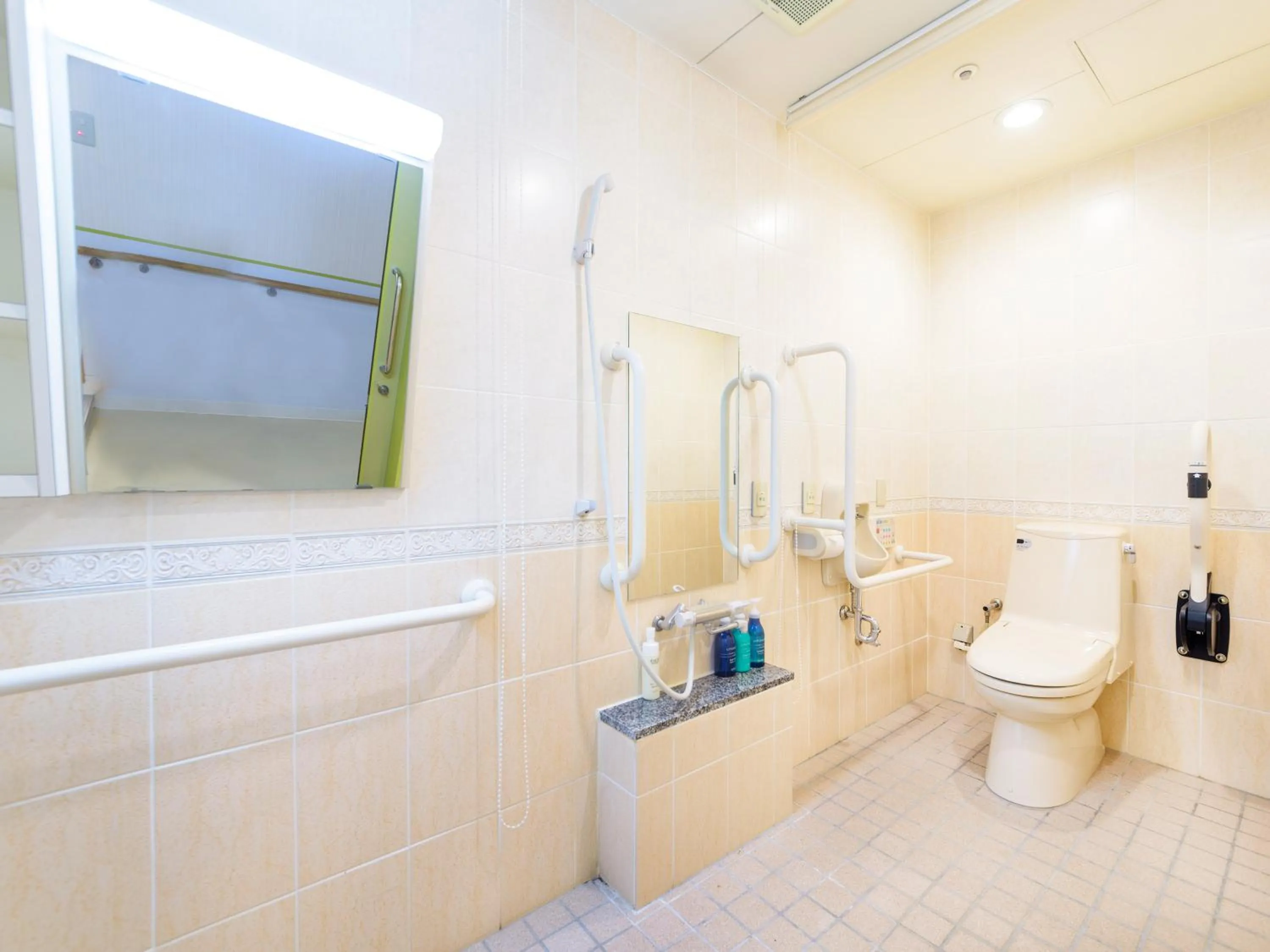 Bathroom in Hotel Abest Naha Kokusai Street