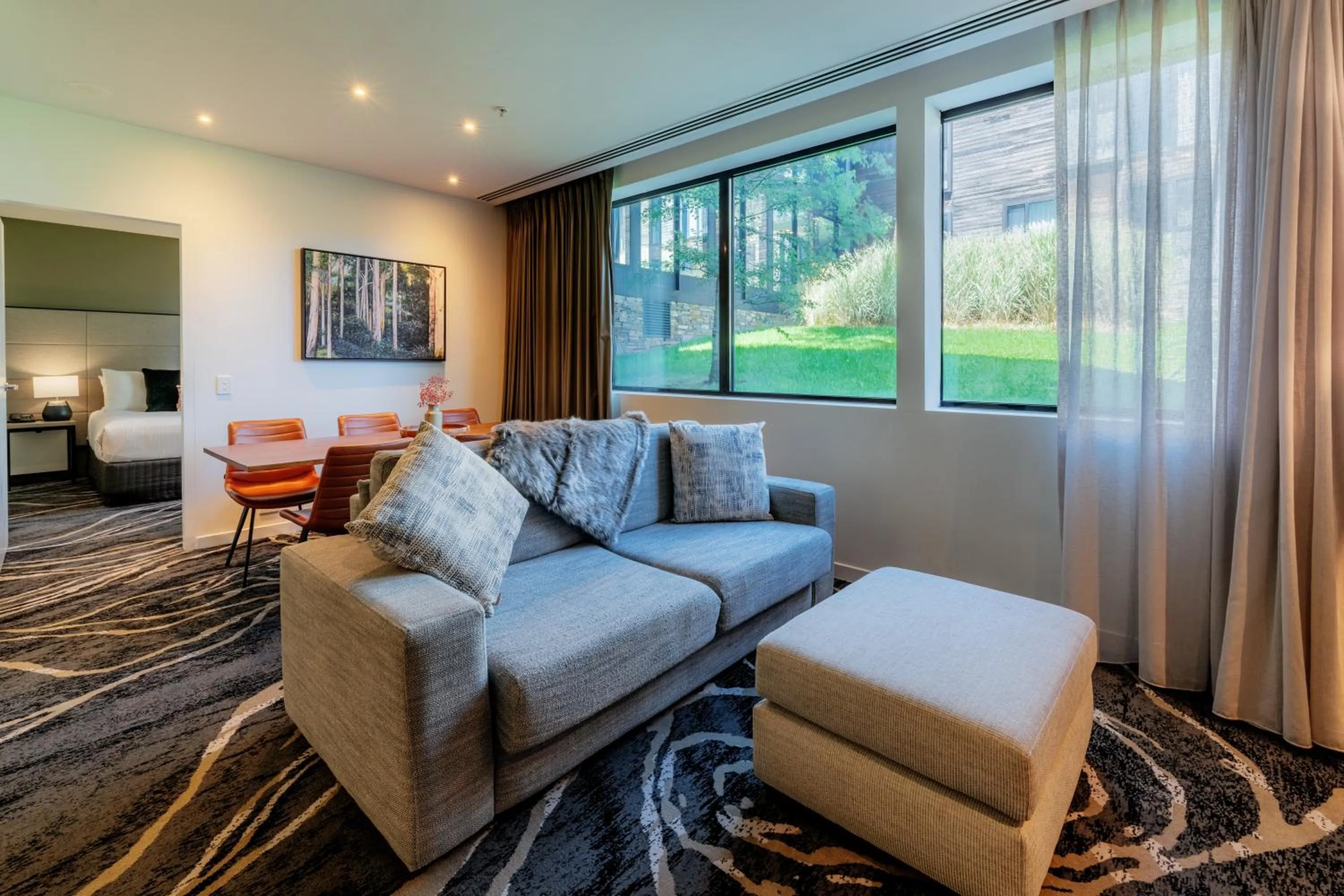 Seating area in Peppers Marysville