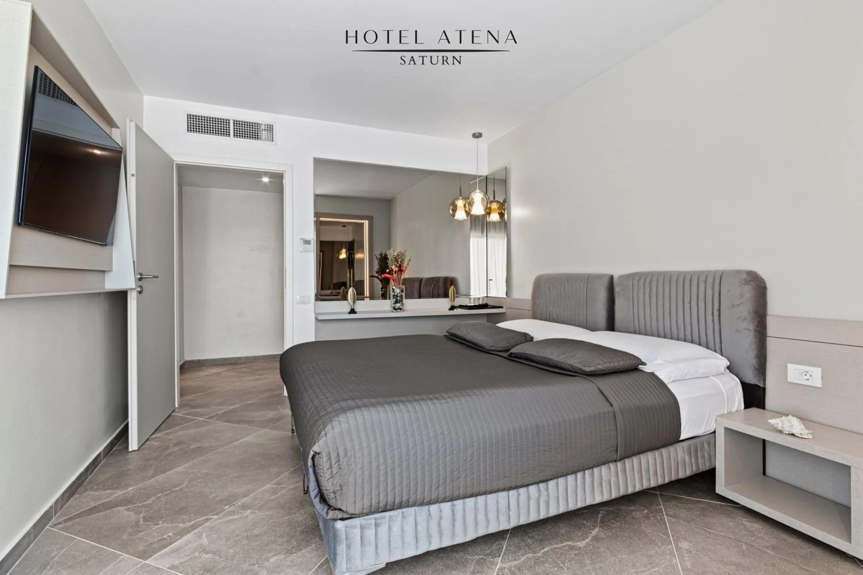 Bed in Hotel Atena***