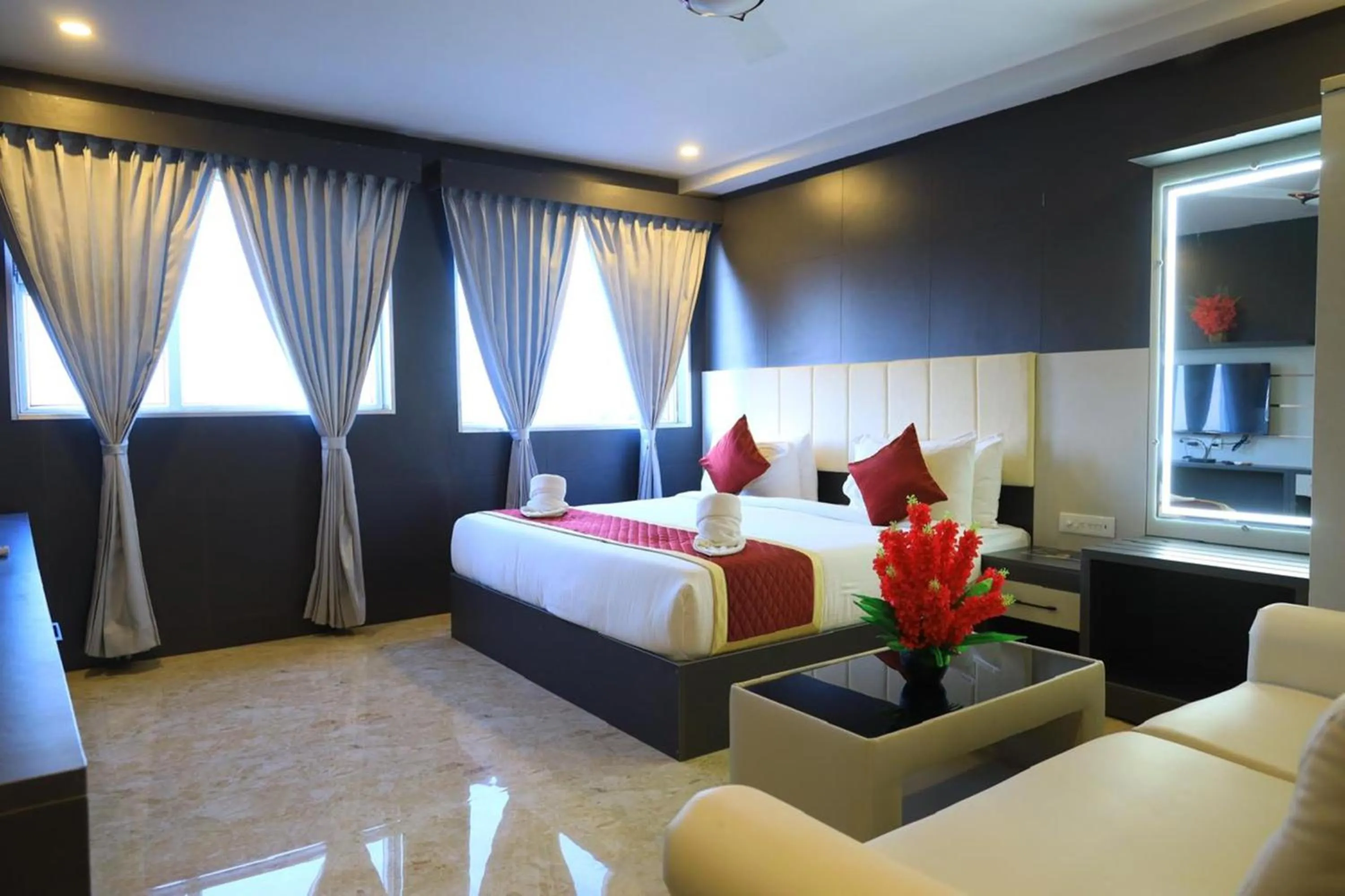 Bed in Hotel Brindavan Elite