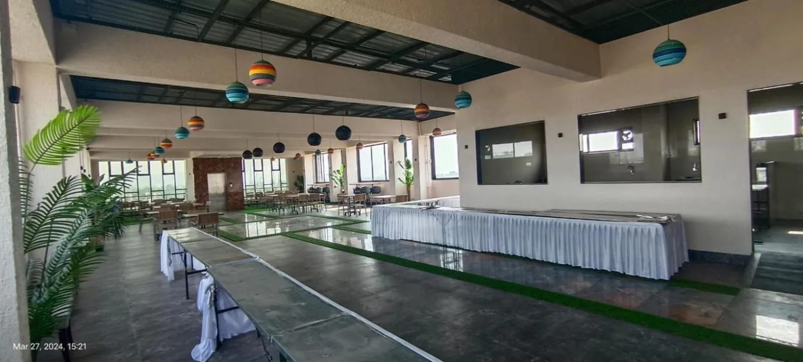 Restaurant/places to eat in Krishna Inn