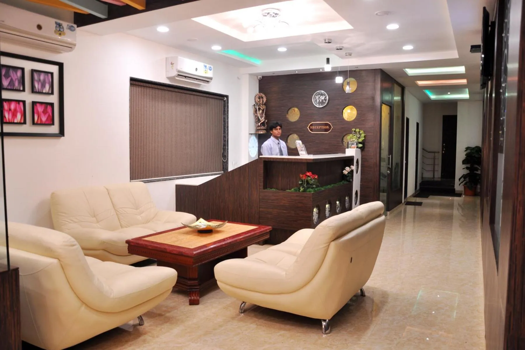 Lobby or reception in Krishna Inn