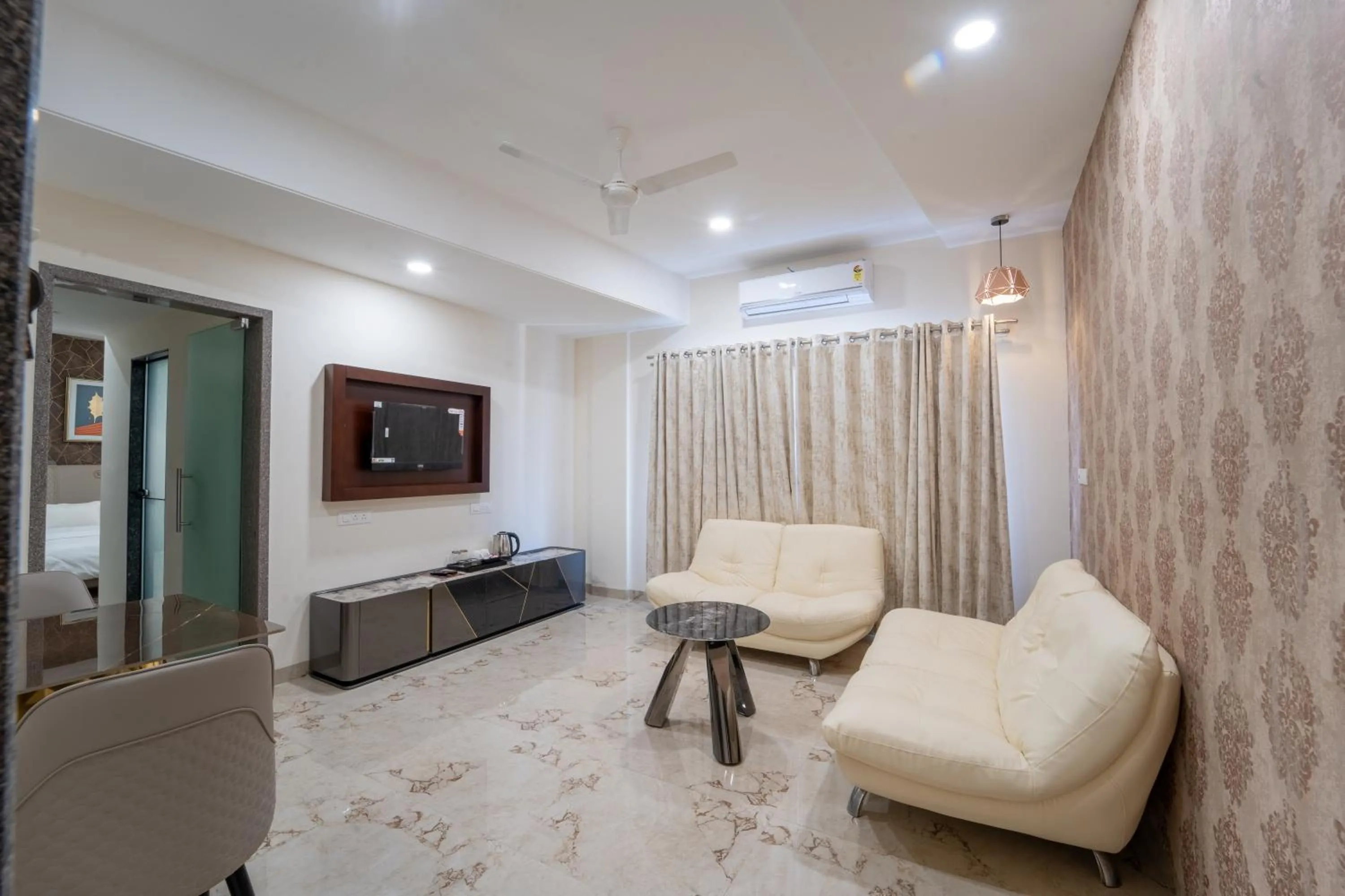 Living room in Krishna Inn