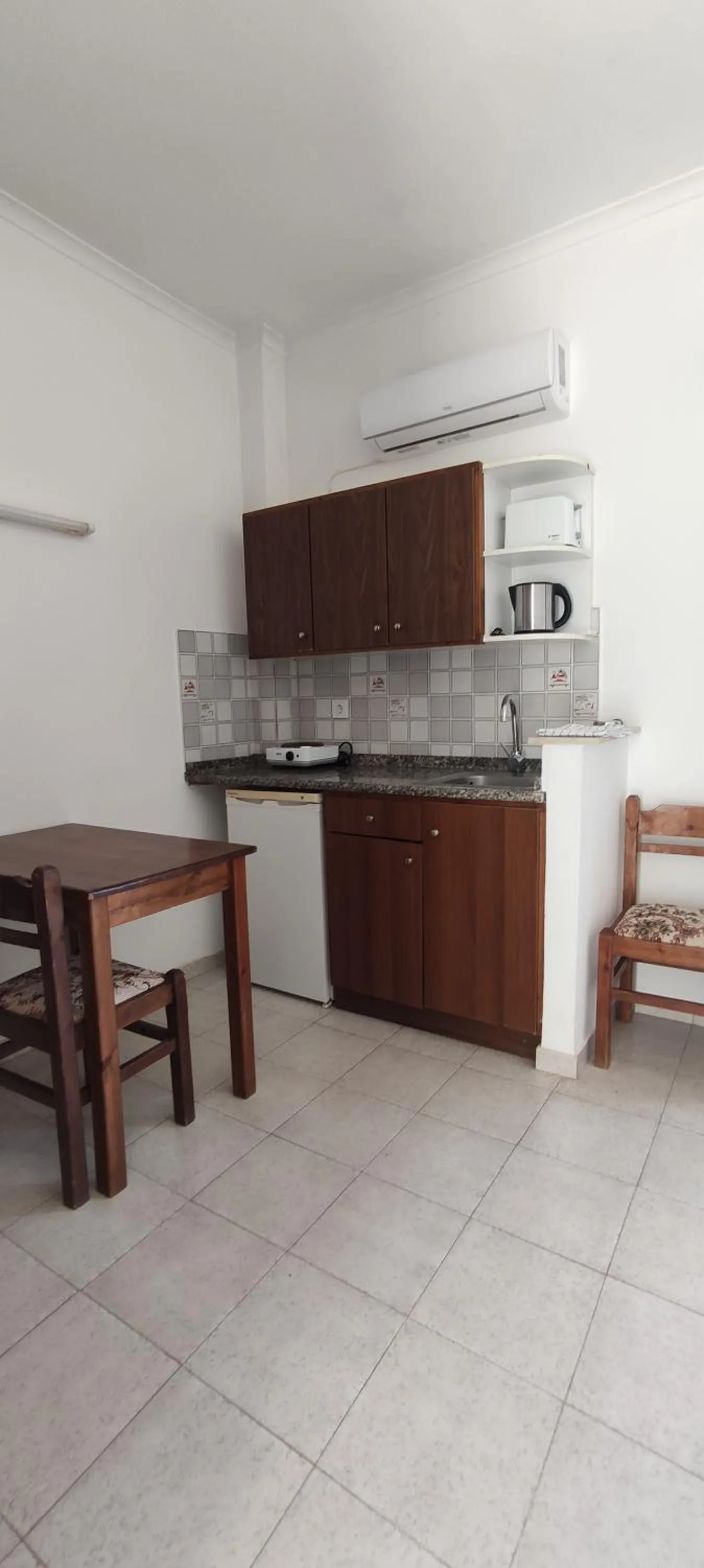 Kitchen or kitchenette in Elga Hotel & apartments