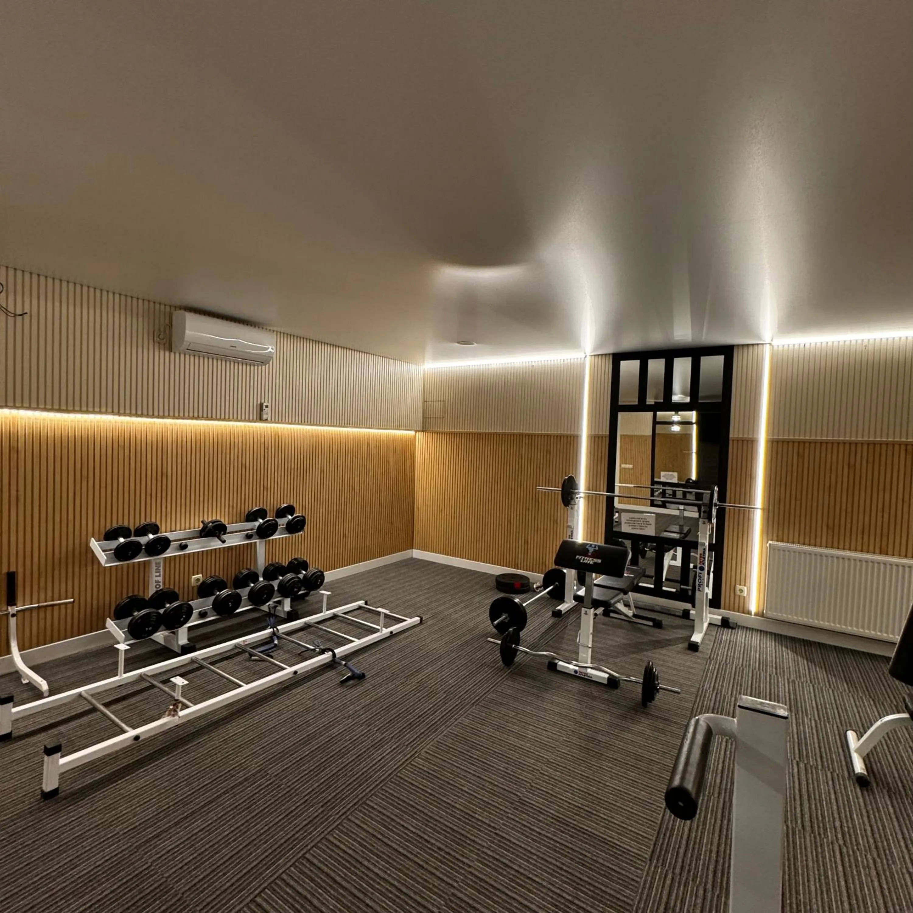 Sports in Kiev 365 Park Hotel