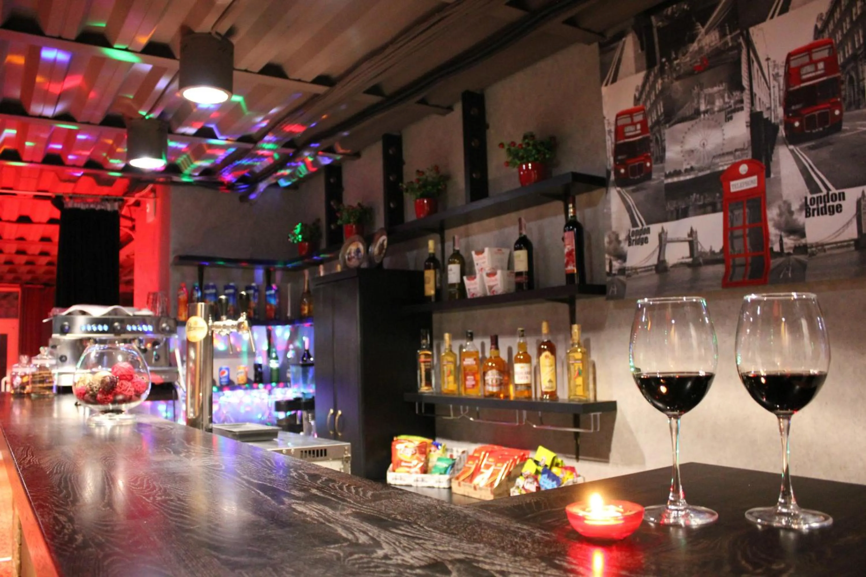 Lounge or bar in Kiev 365 Park Hotel