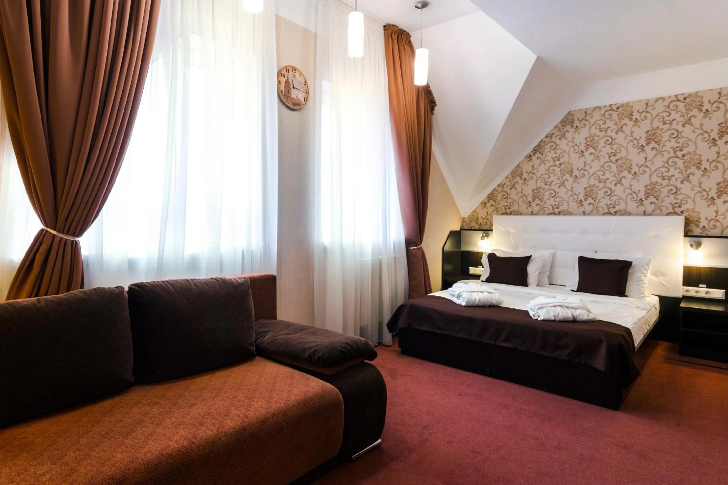 Photo of the whole room, Bed in Kiev 365 Park Hotel