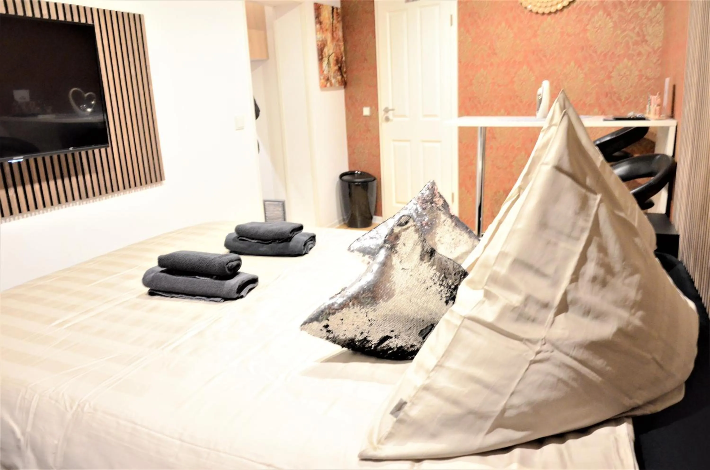 Bed in Apartments Am Werdersee