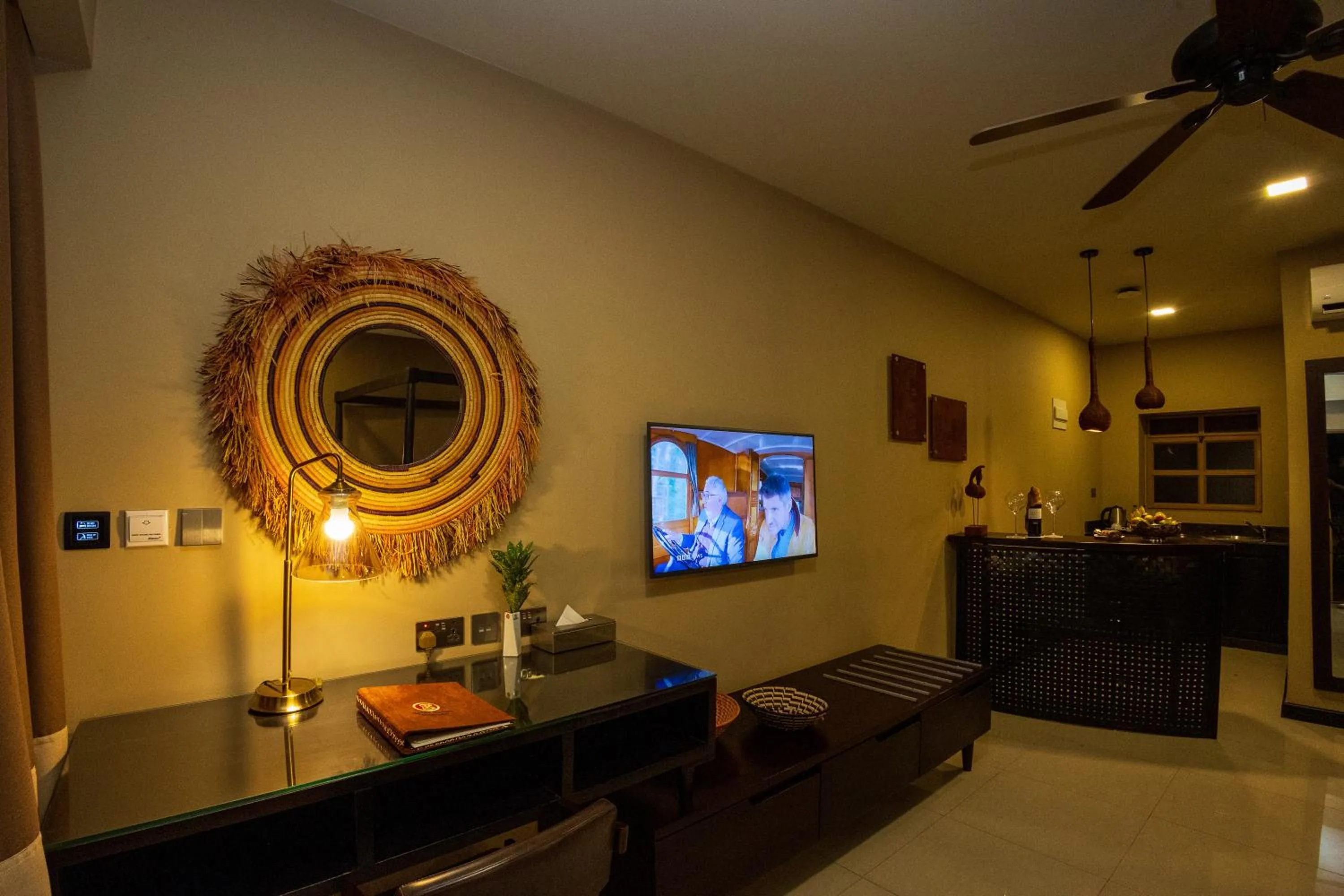 TV and multimedia in Speke Resort and Conference Center