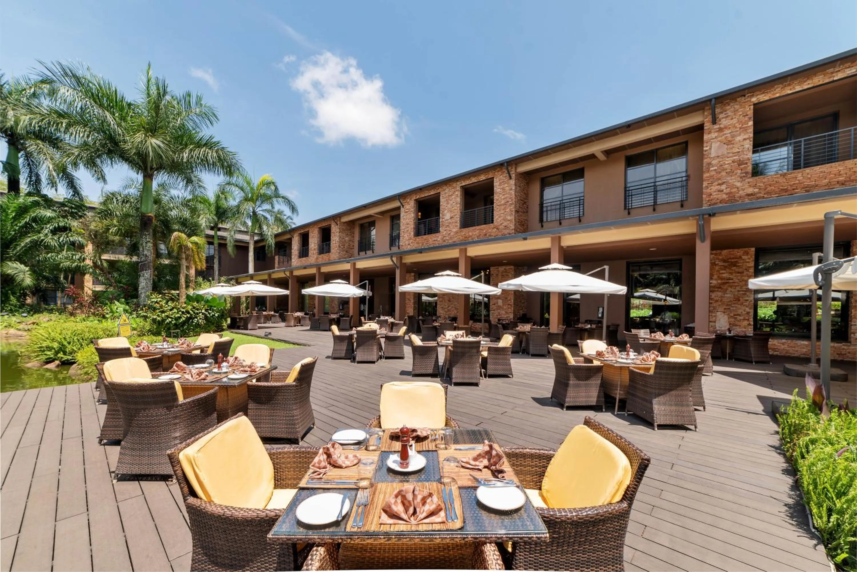 Restaurant/places to eat in Speke Resort and Conference Center
