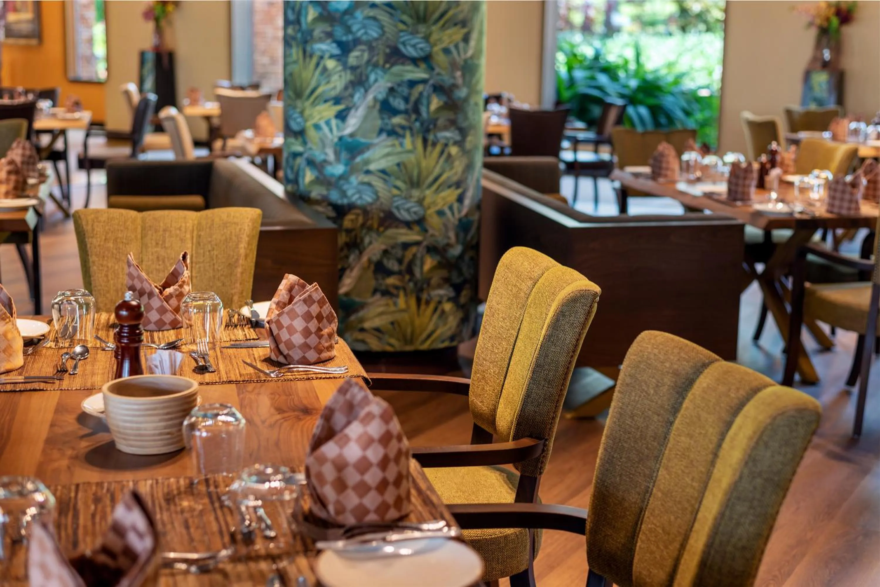 Restaurant/places to eat in Speke Resort and Conference Center