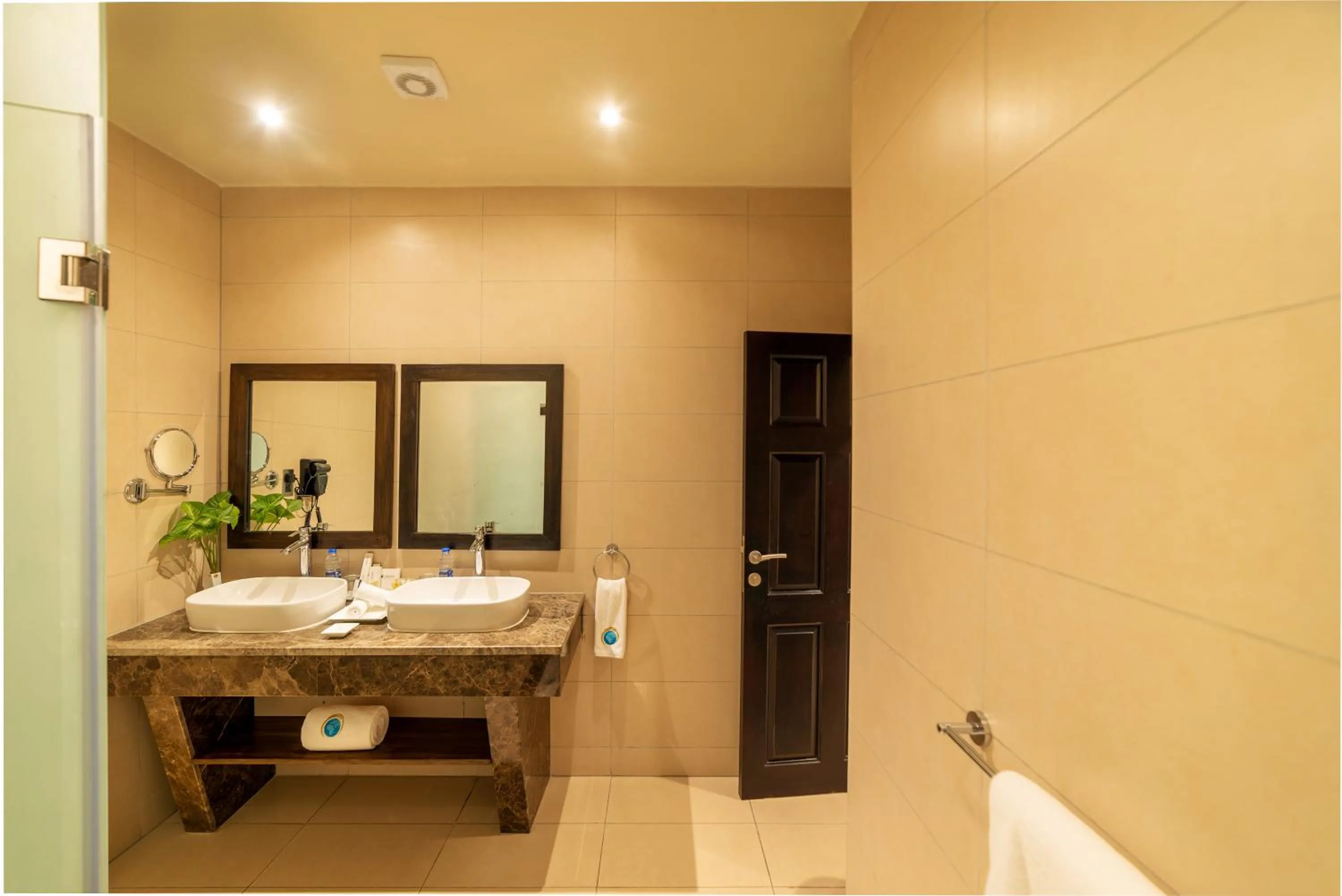 Bathroom in Speke Resort and Conference Center