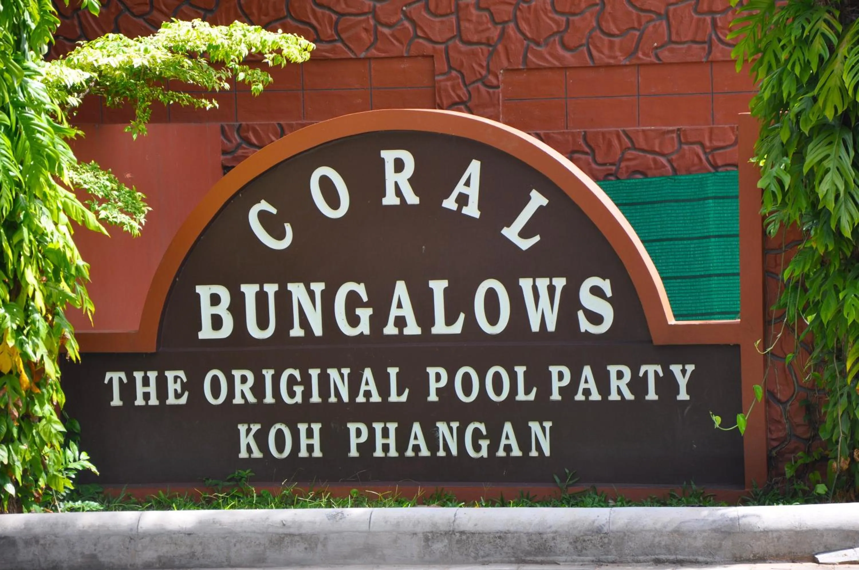 Facade/entrance in Coral Bungalows