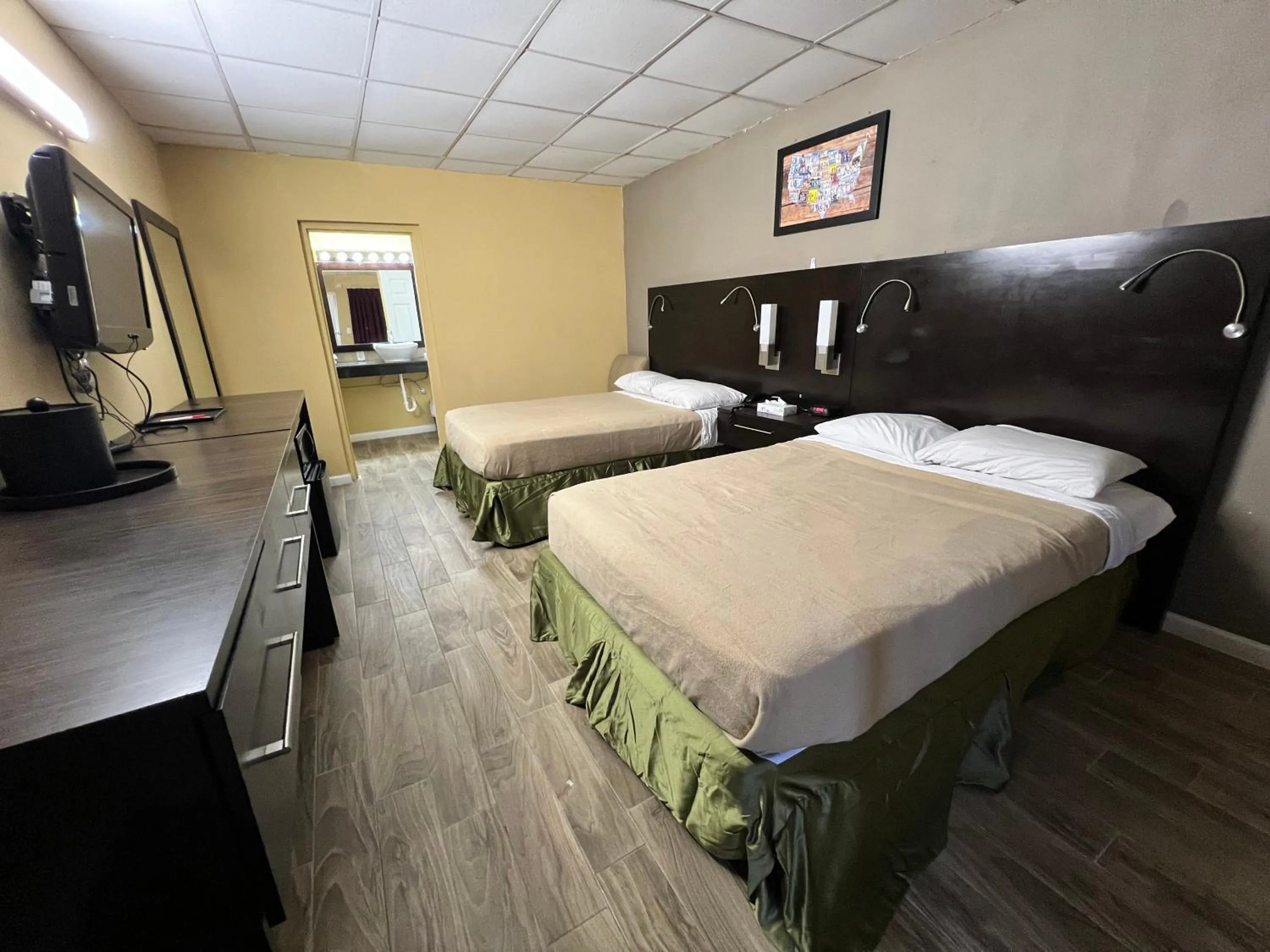 Double Room in Econolodge