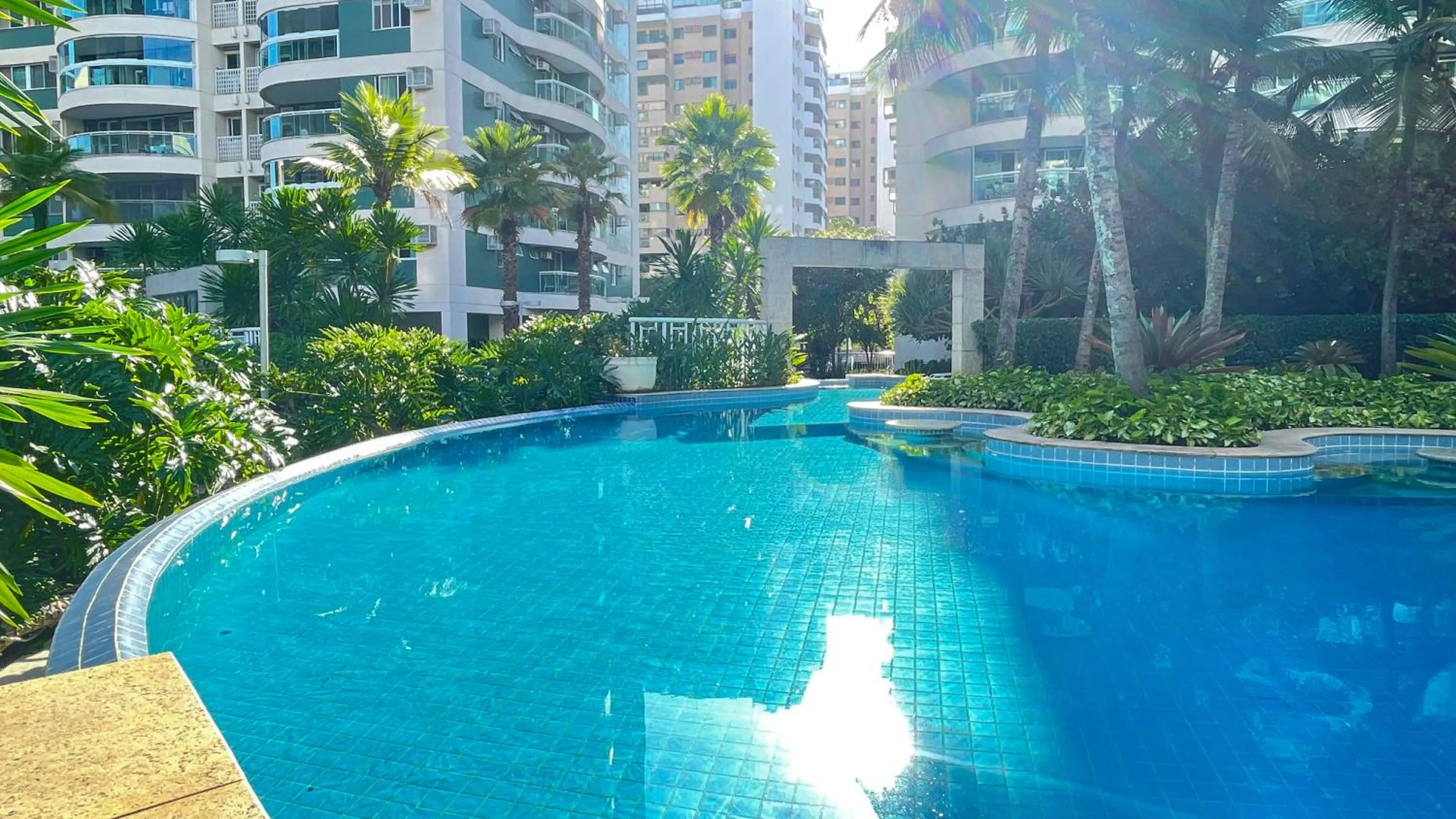 Swimming pool in Barra para casais e famílias