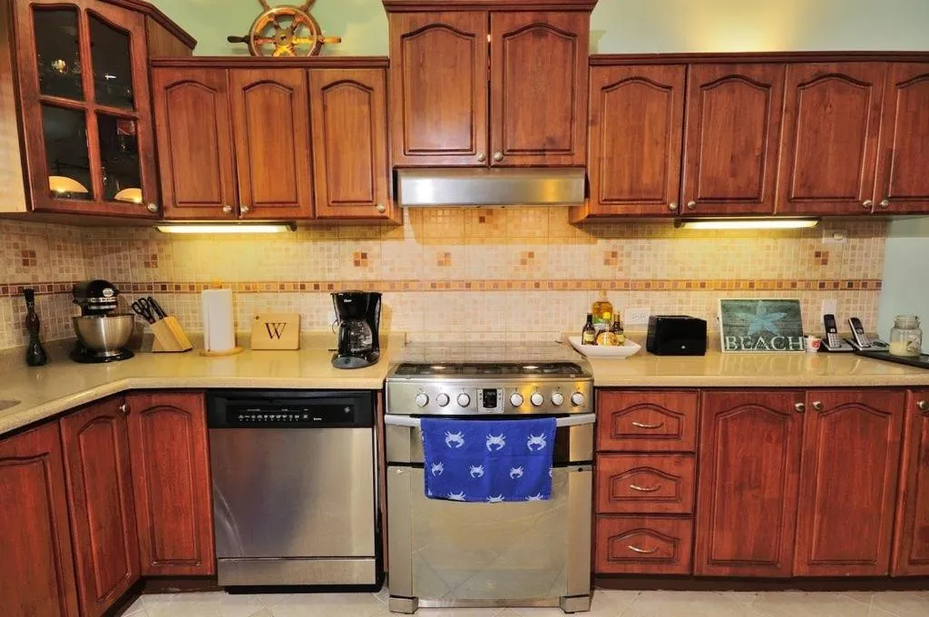 Kitchen or kitchenette in Casa Suenos- Iconic 4BR Home with Private Pool