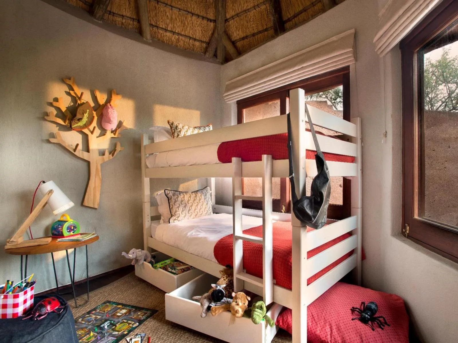 Bedroom, Bed in Madikwe Safari Lodge