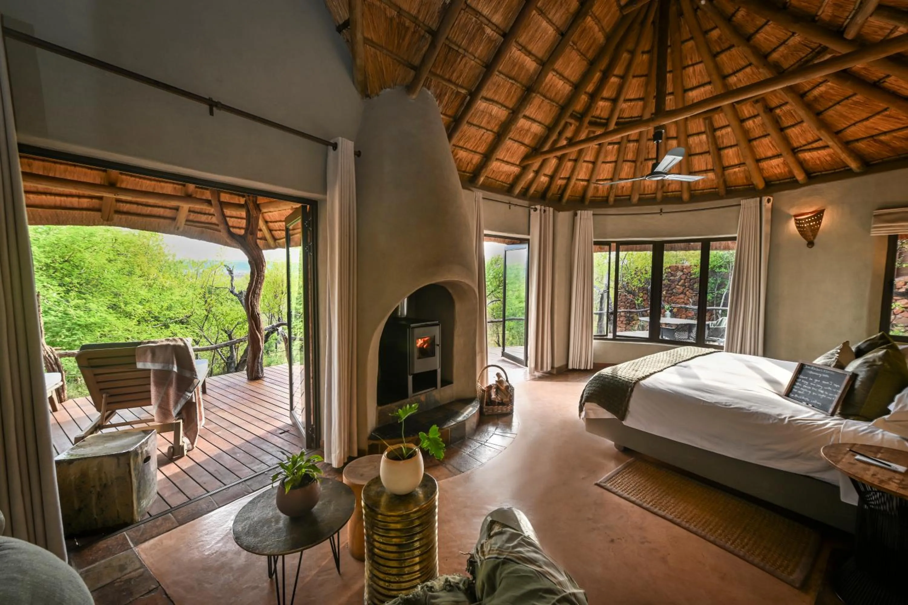 Bed in Madikwe Safari Lodge