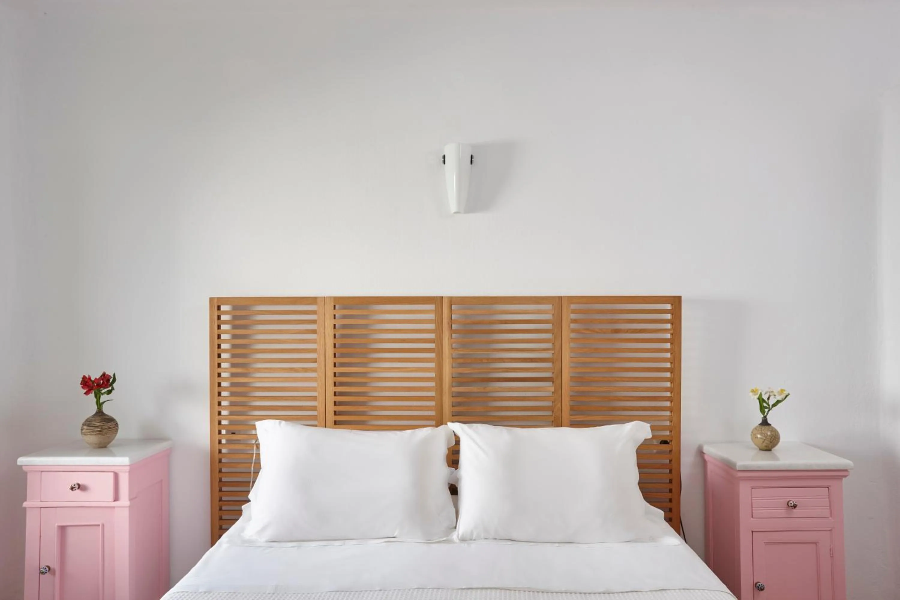 Bed in Villa Agrikoia