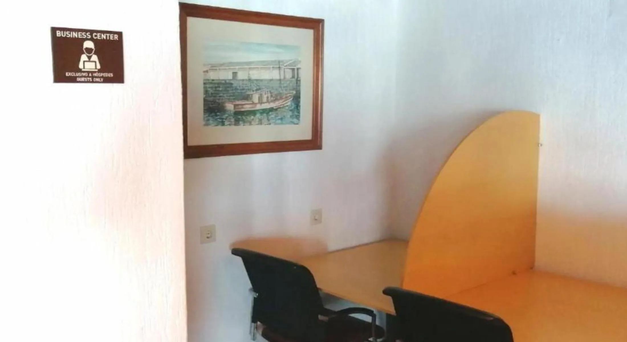 Seating area in Hotel Santo Andre