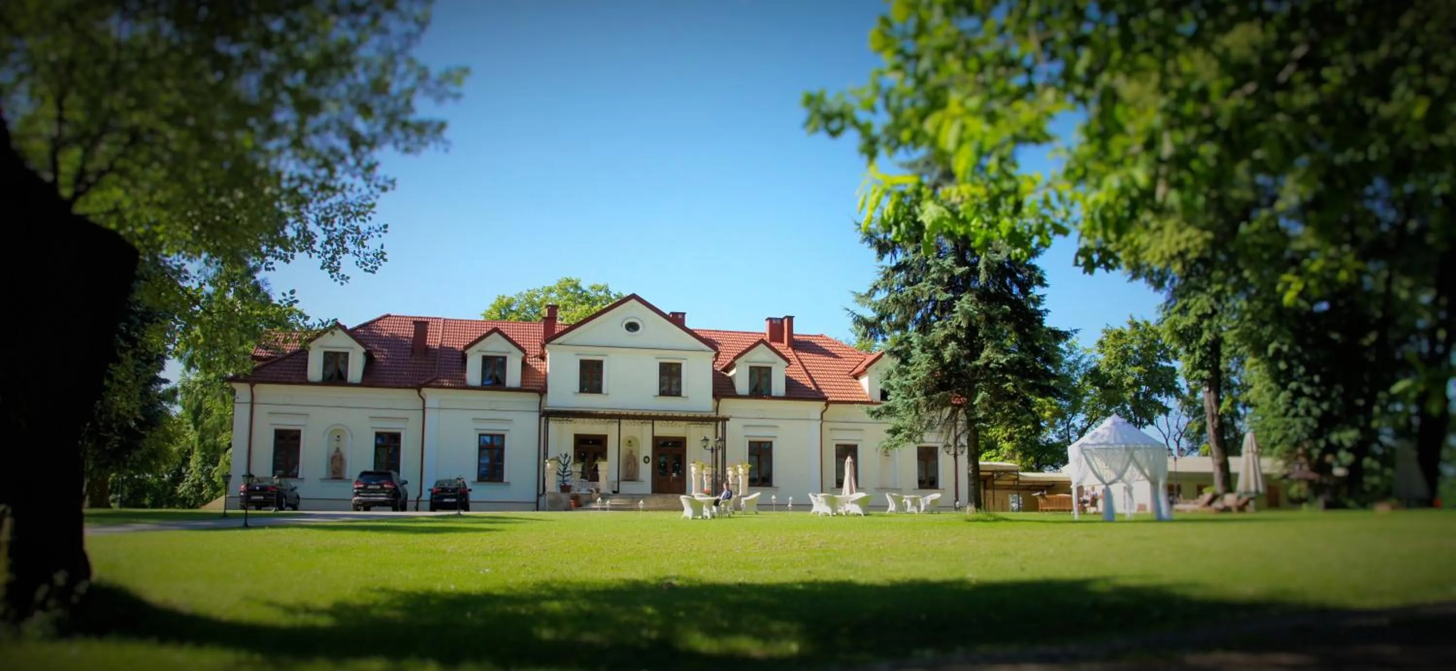 Facade/entrance in Dwór Prezydencki Boutique Hotel & SPA
