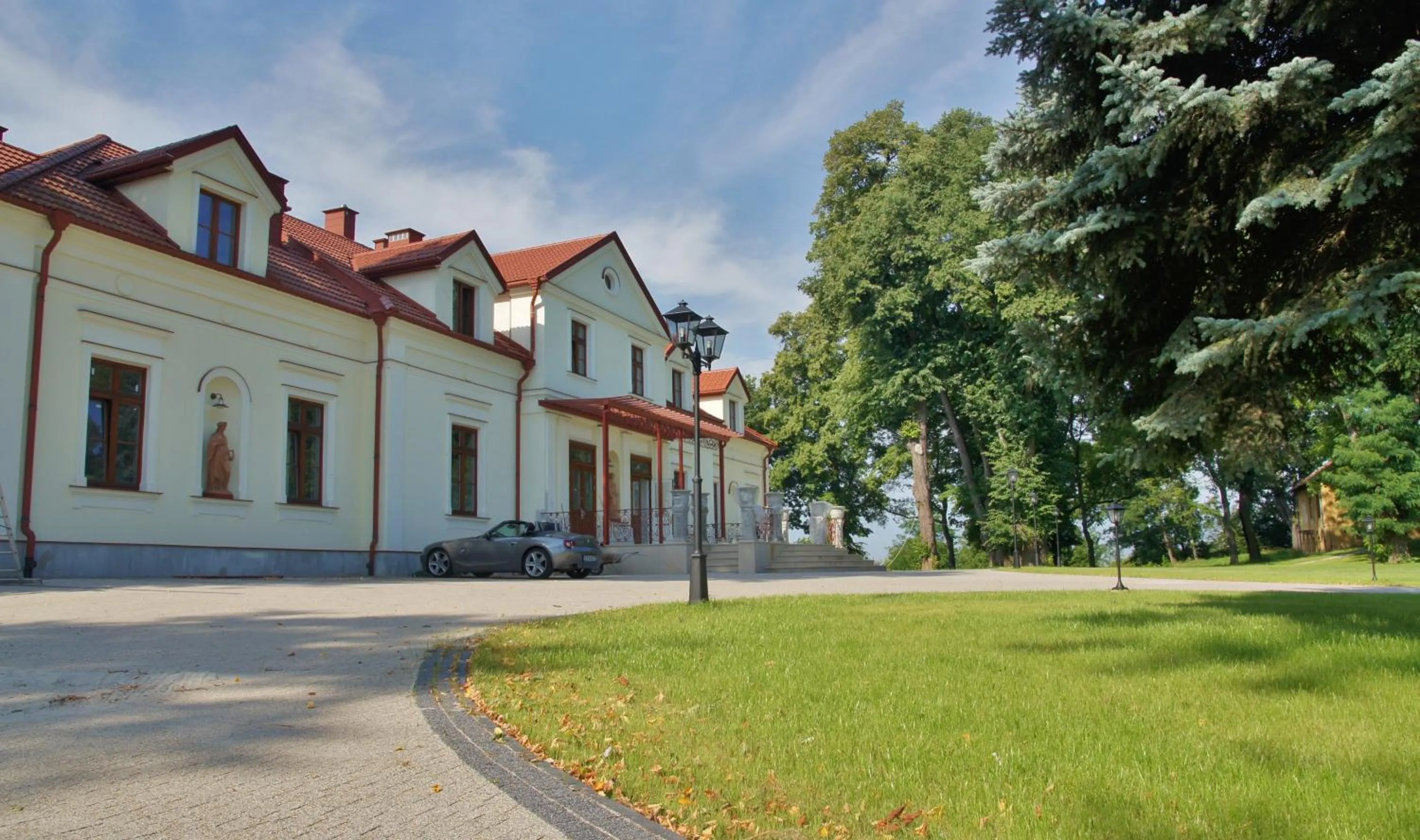 Facade/entrance in Dwór Prezydencki Boutique Hotel & SPA