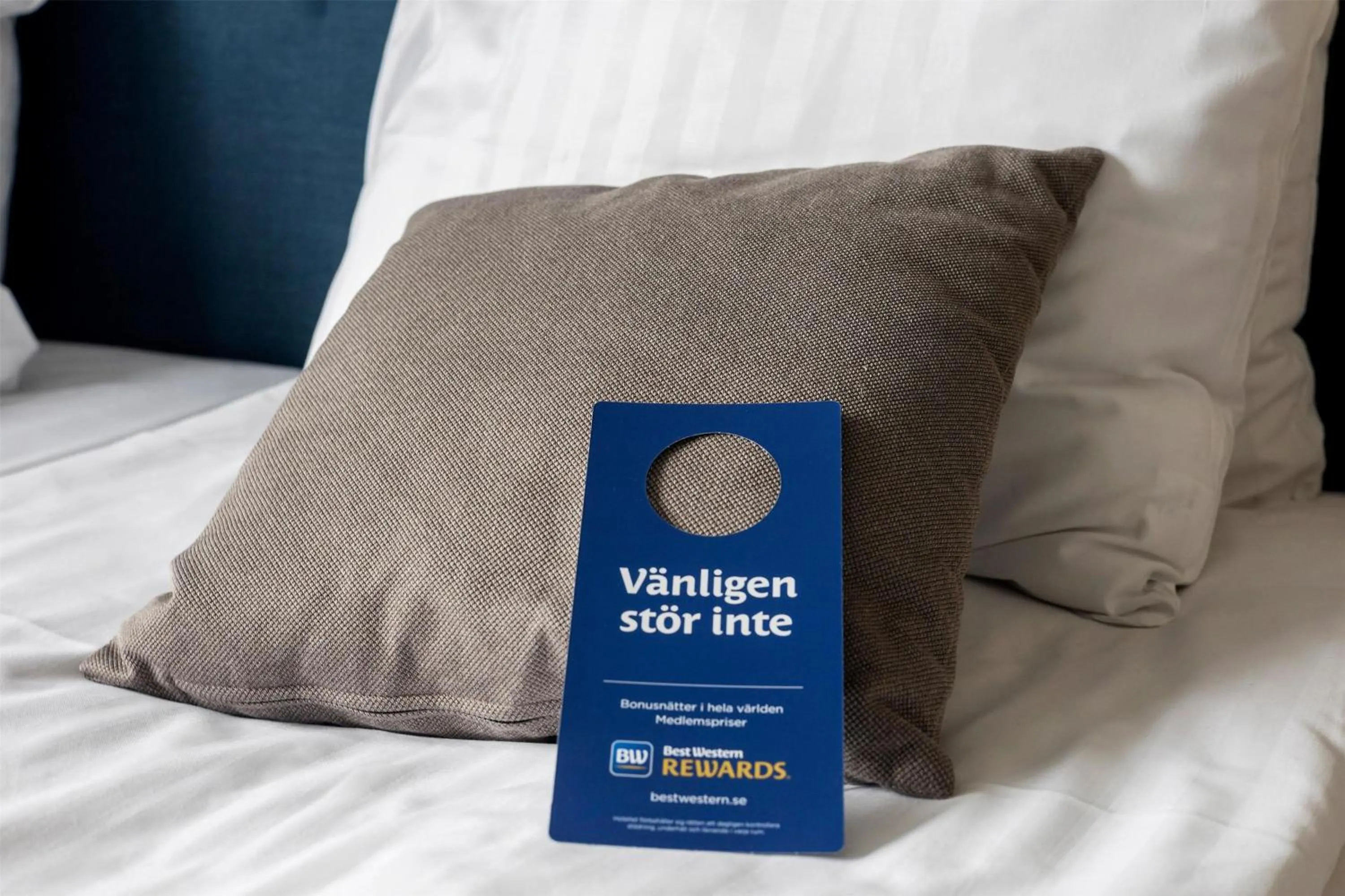 Bedroom, Bed in First Hotel Central