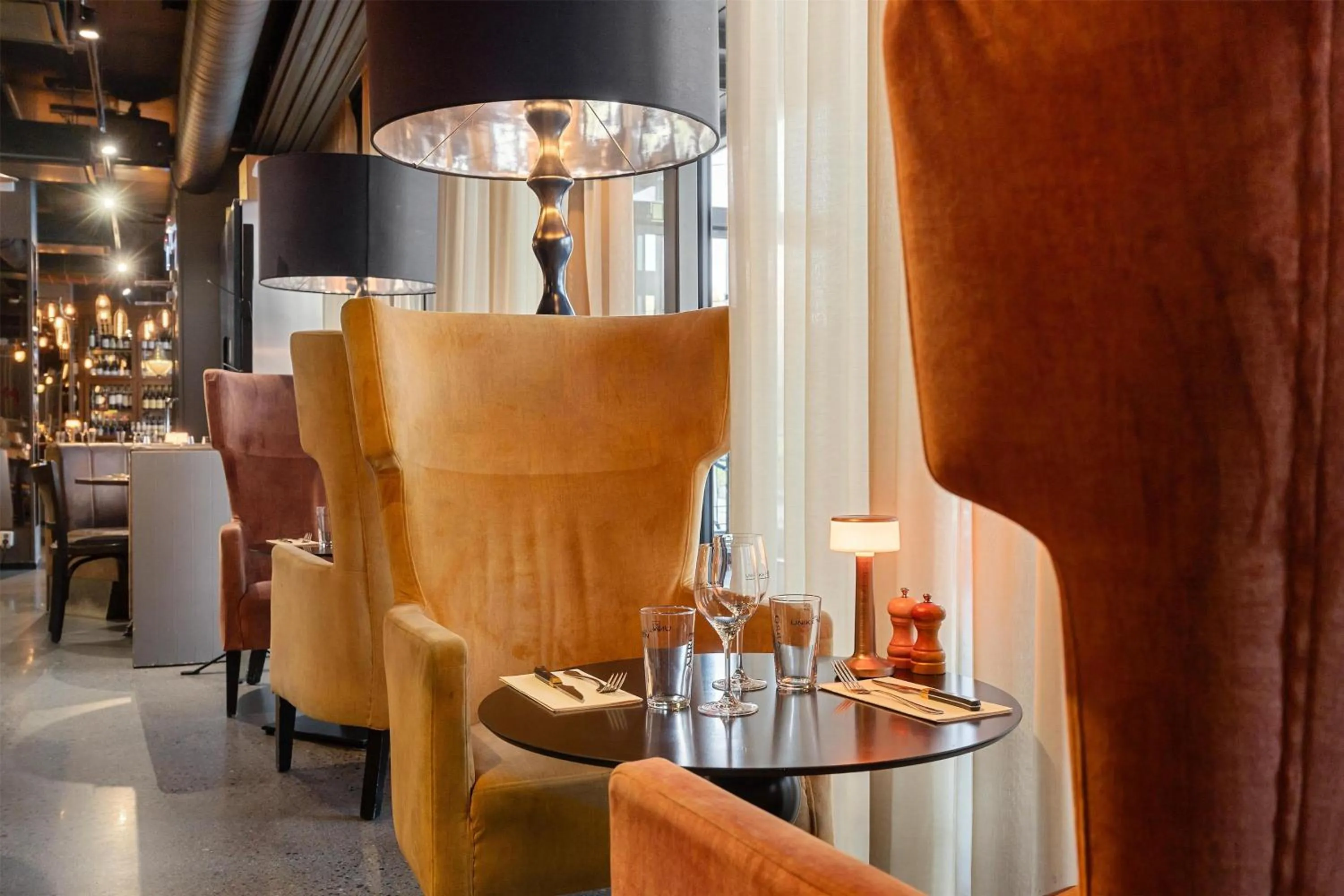 Restaurant/places to eat in First Hotel Central