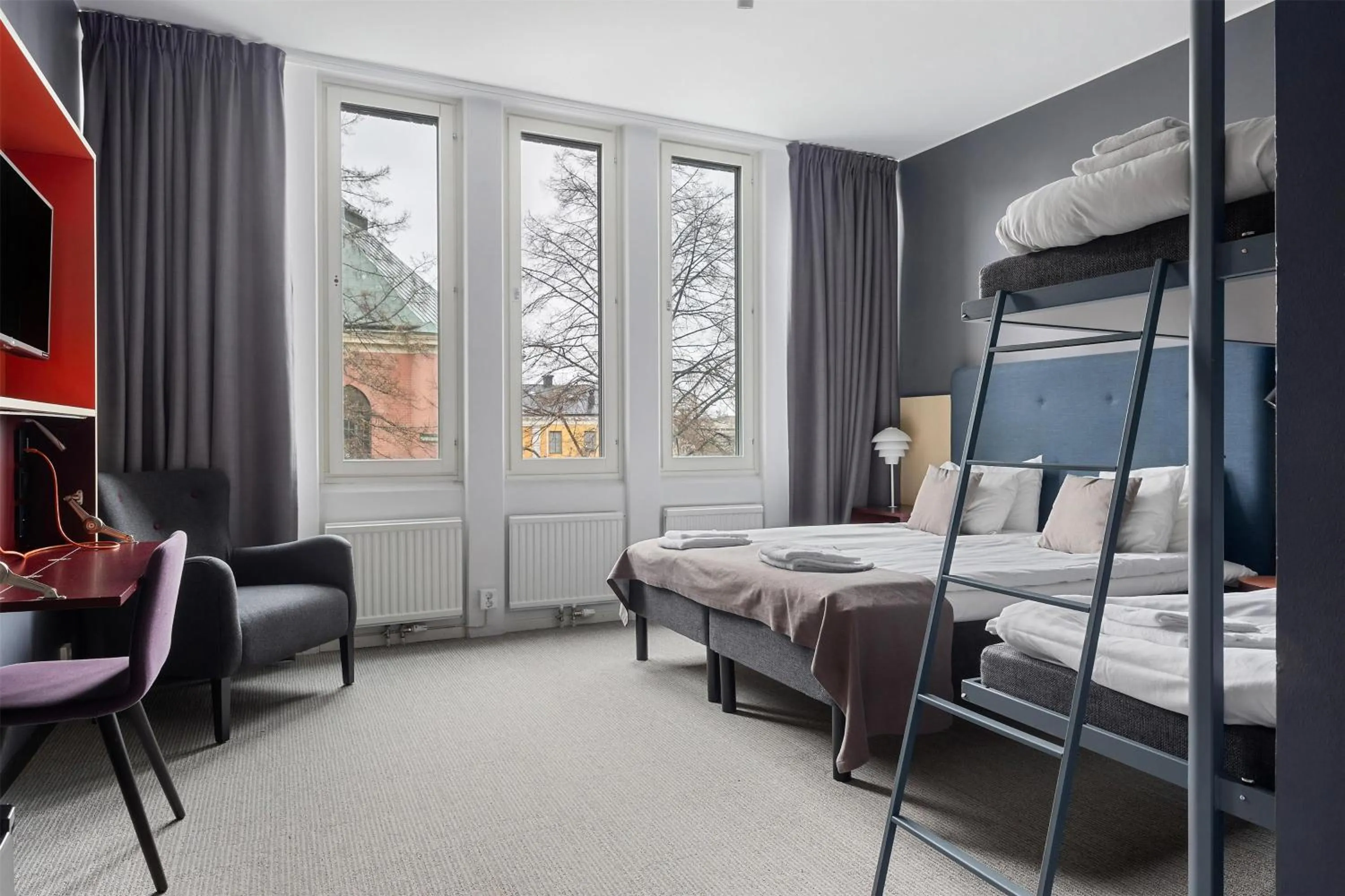 Bedroom, Bed in First Hotel Central