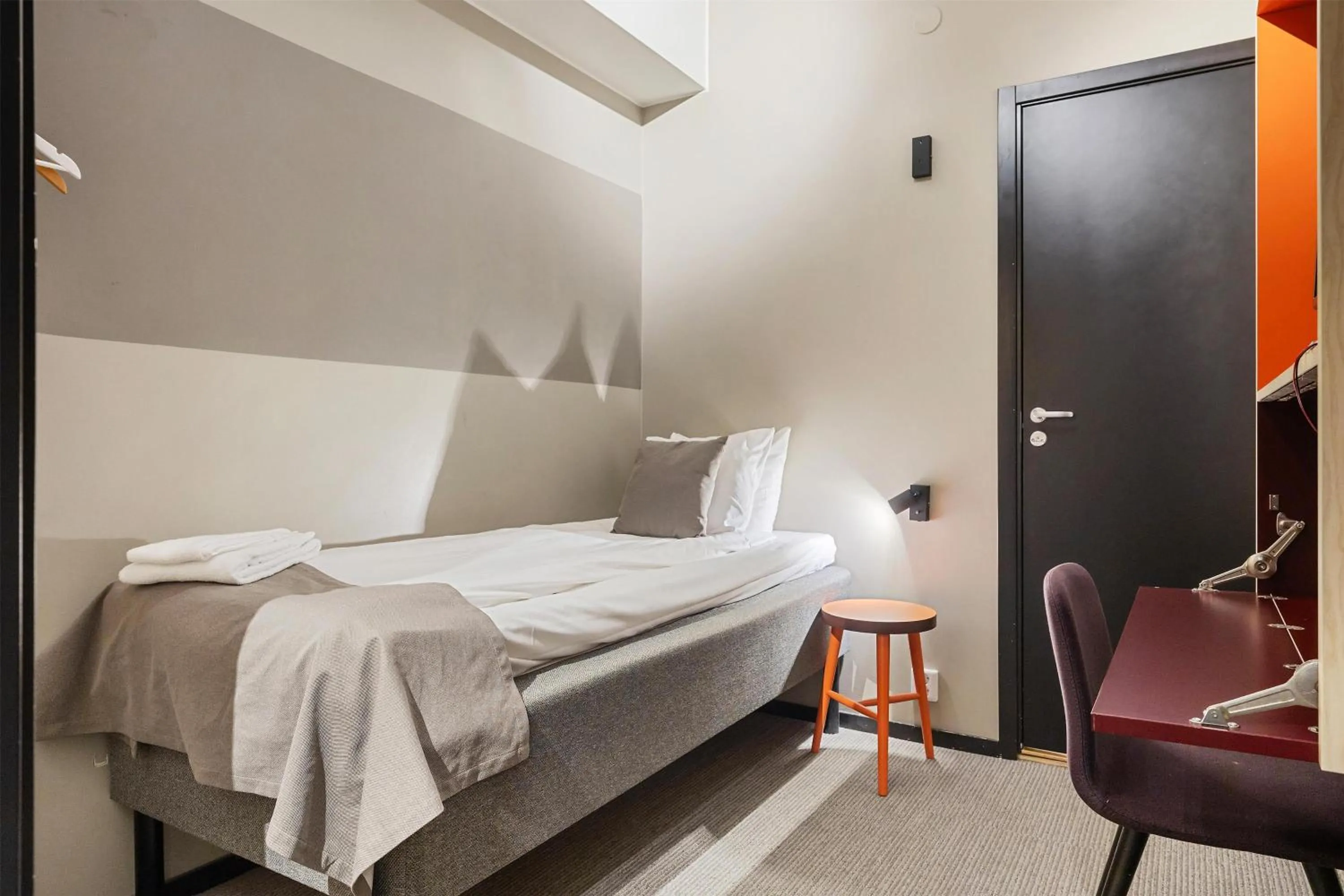 Bedroom, Bed in First Hotel Central