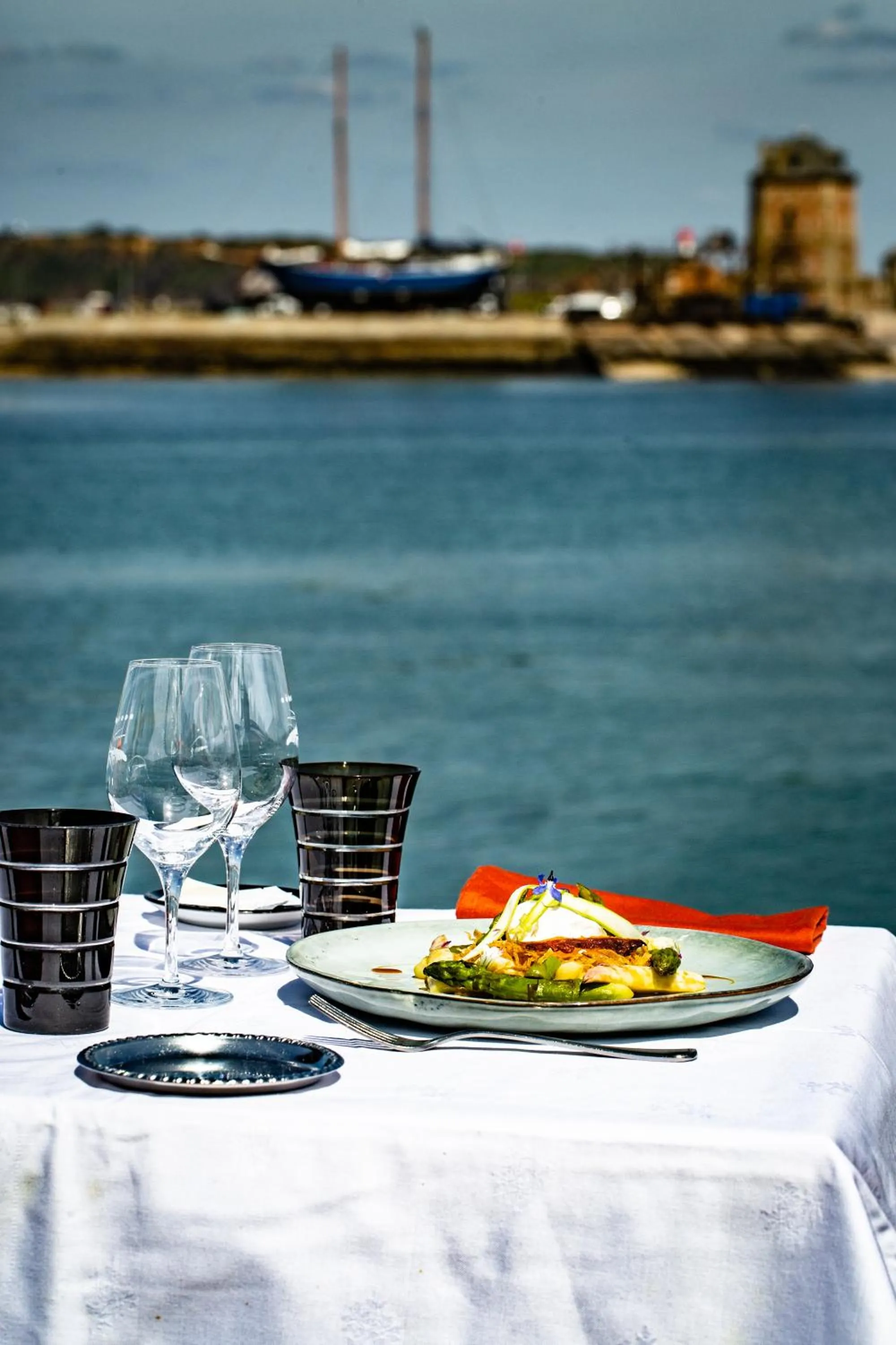 Food in Logis Hôtel de France - Face à la Mer