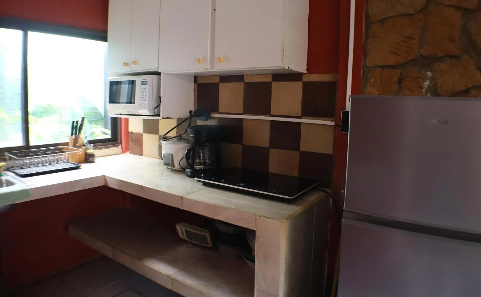 Kitchen or kitchenette in Coconut Beach House