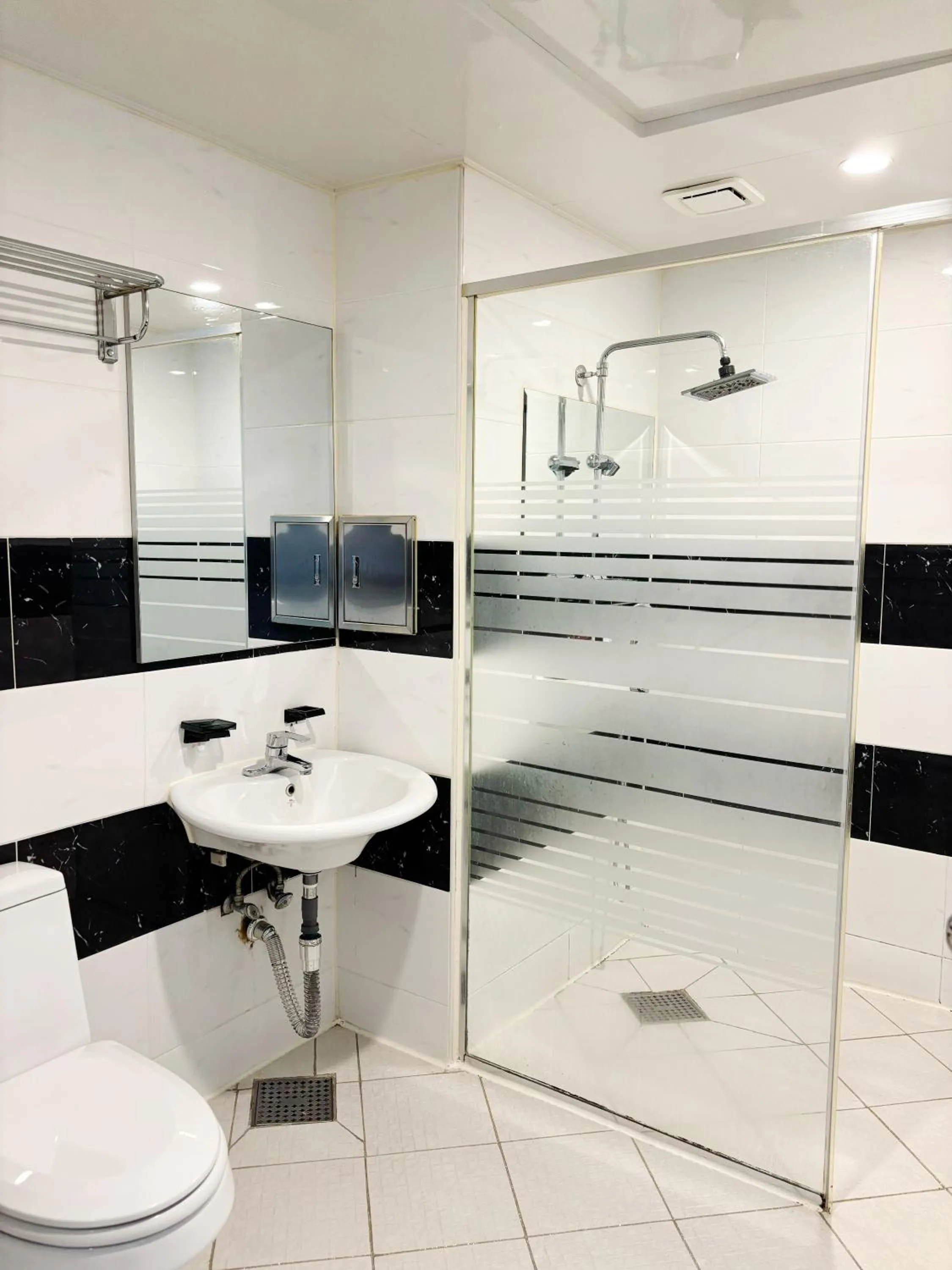 Bathroom in Dongdaemun Signature Tourist Hotel