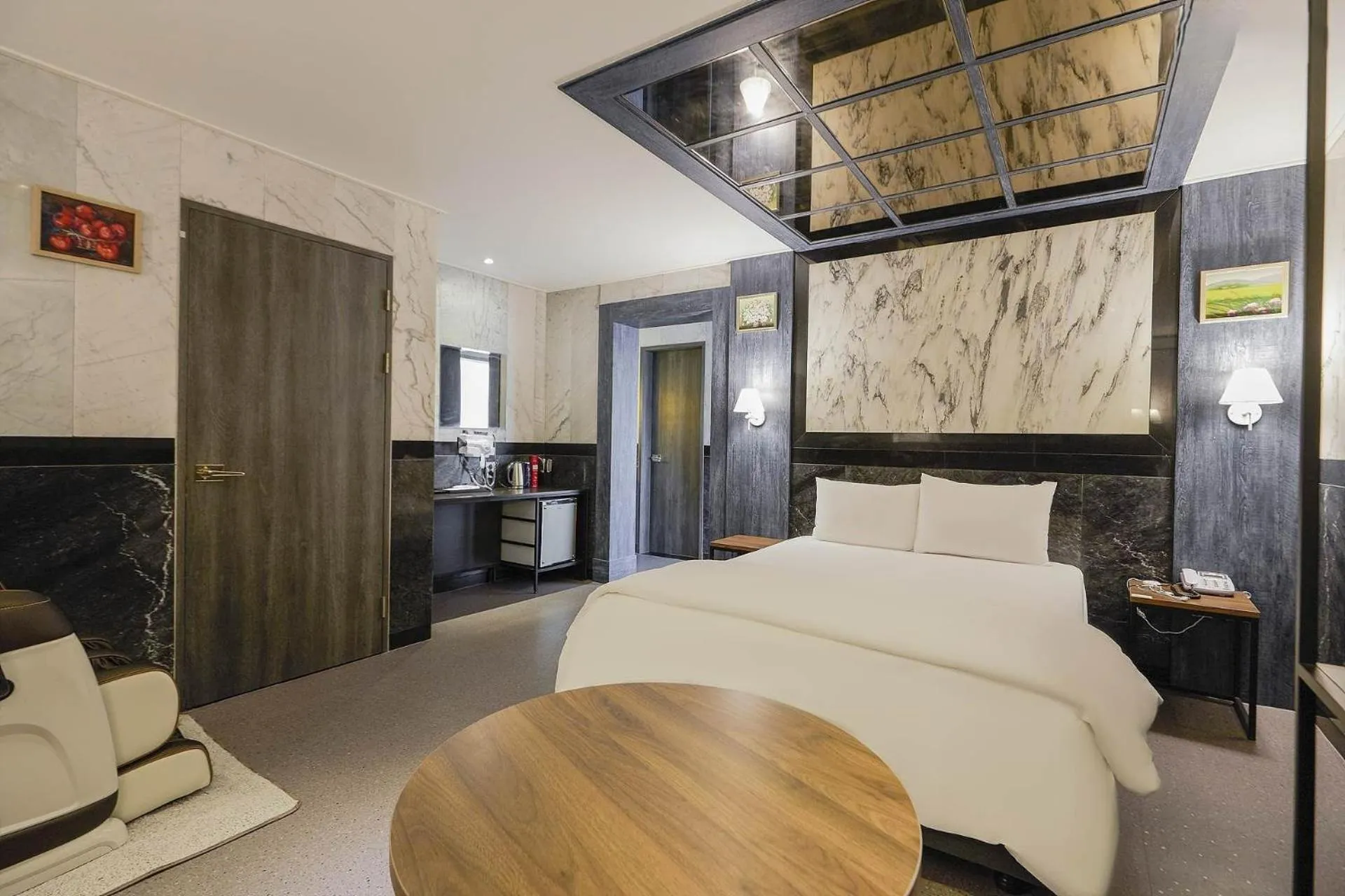 Bed in Dongdaemun Signature Tourist Hotel