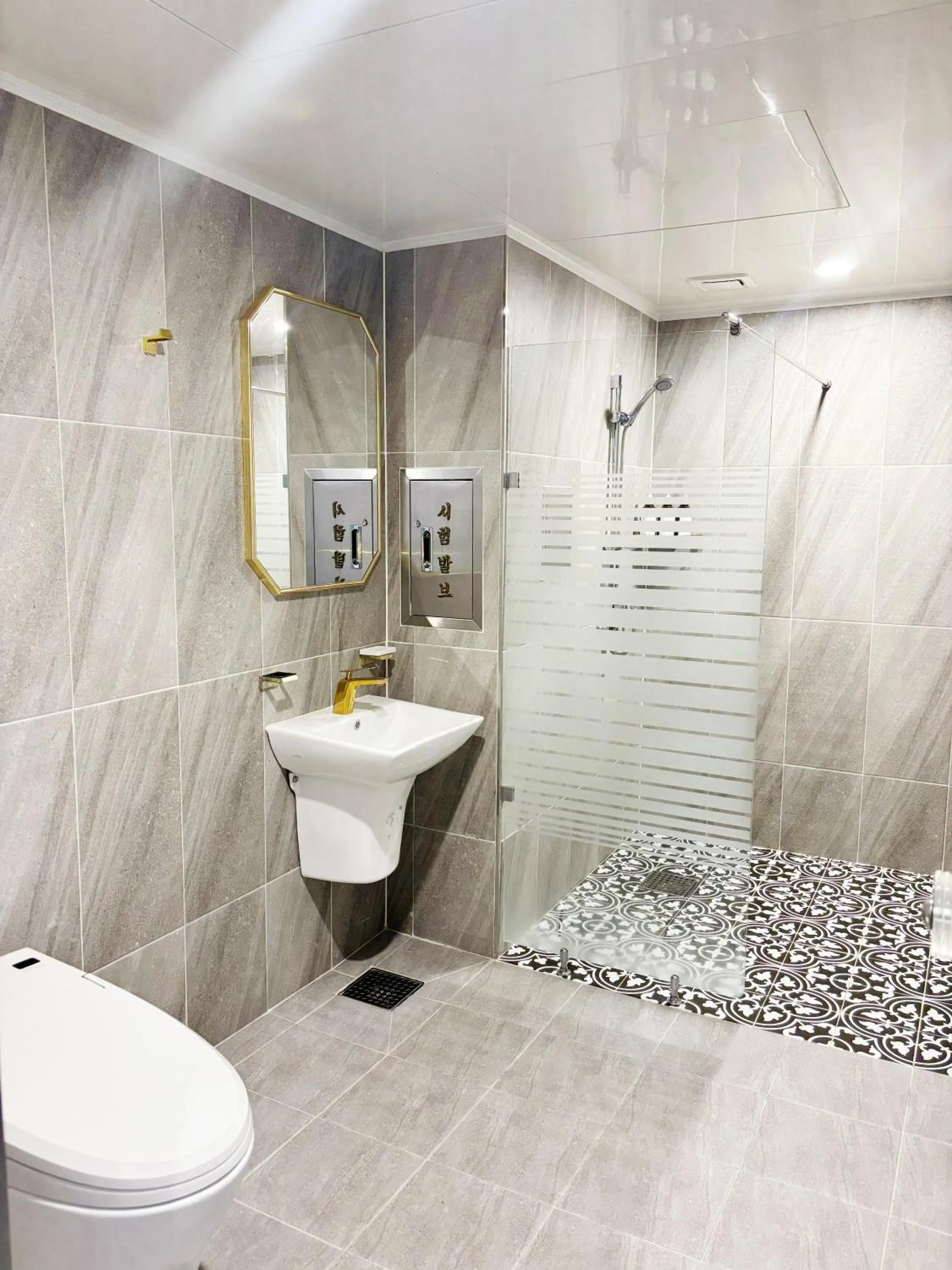 Dongdaemun Signature Tourist Hotel