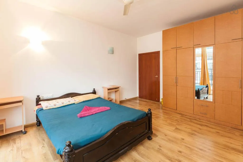 Bed in Park INN Hospitality Apartment