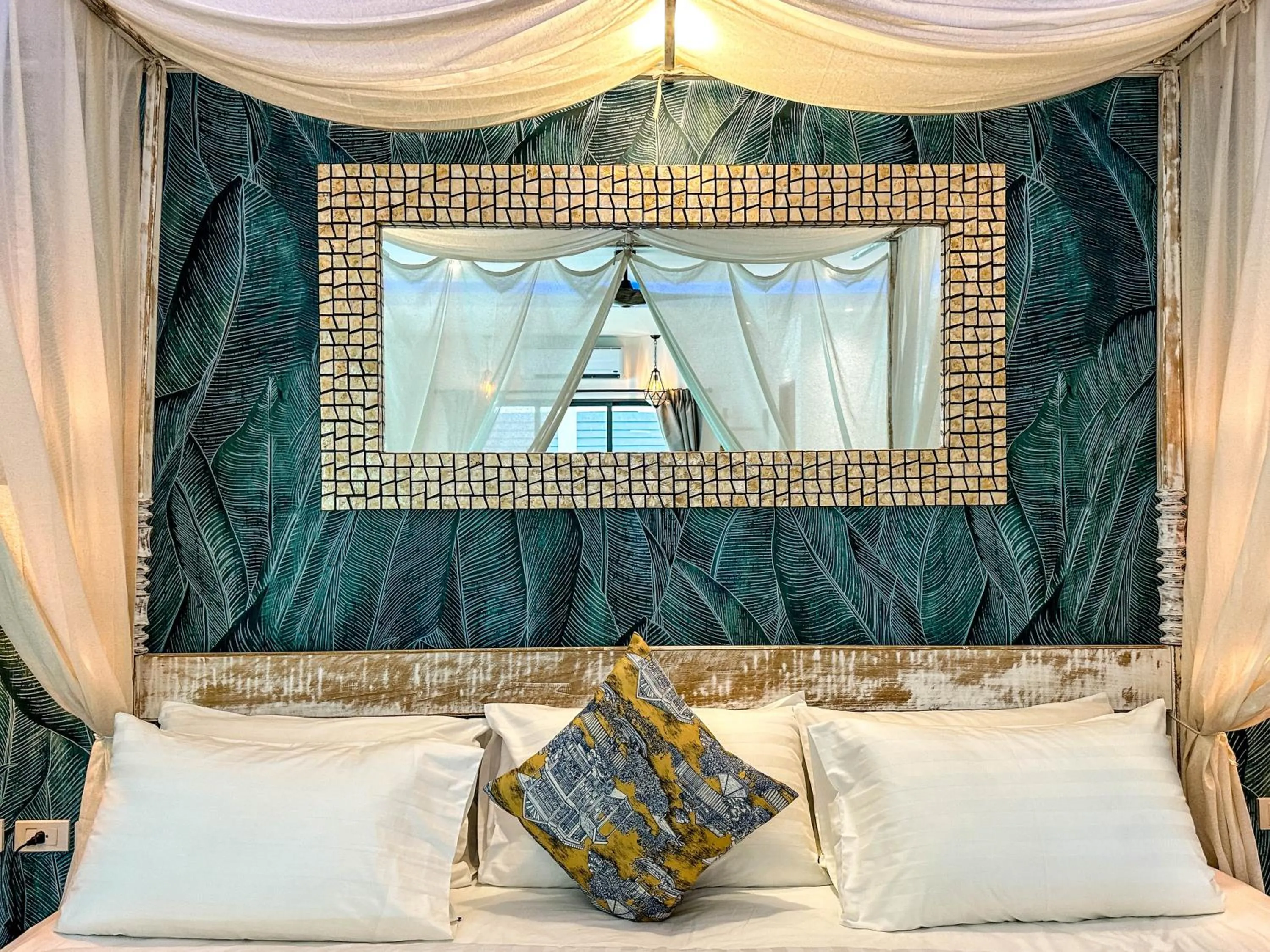 Bed in La Belle Vie - Boutique Hotel Adults Only