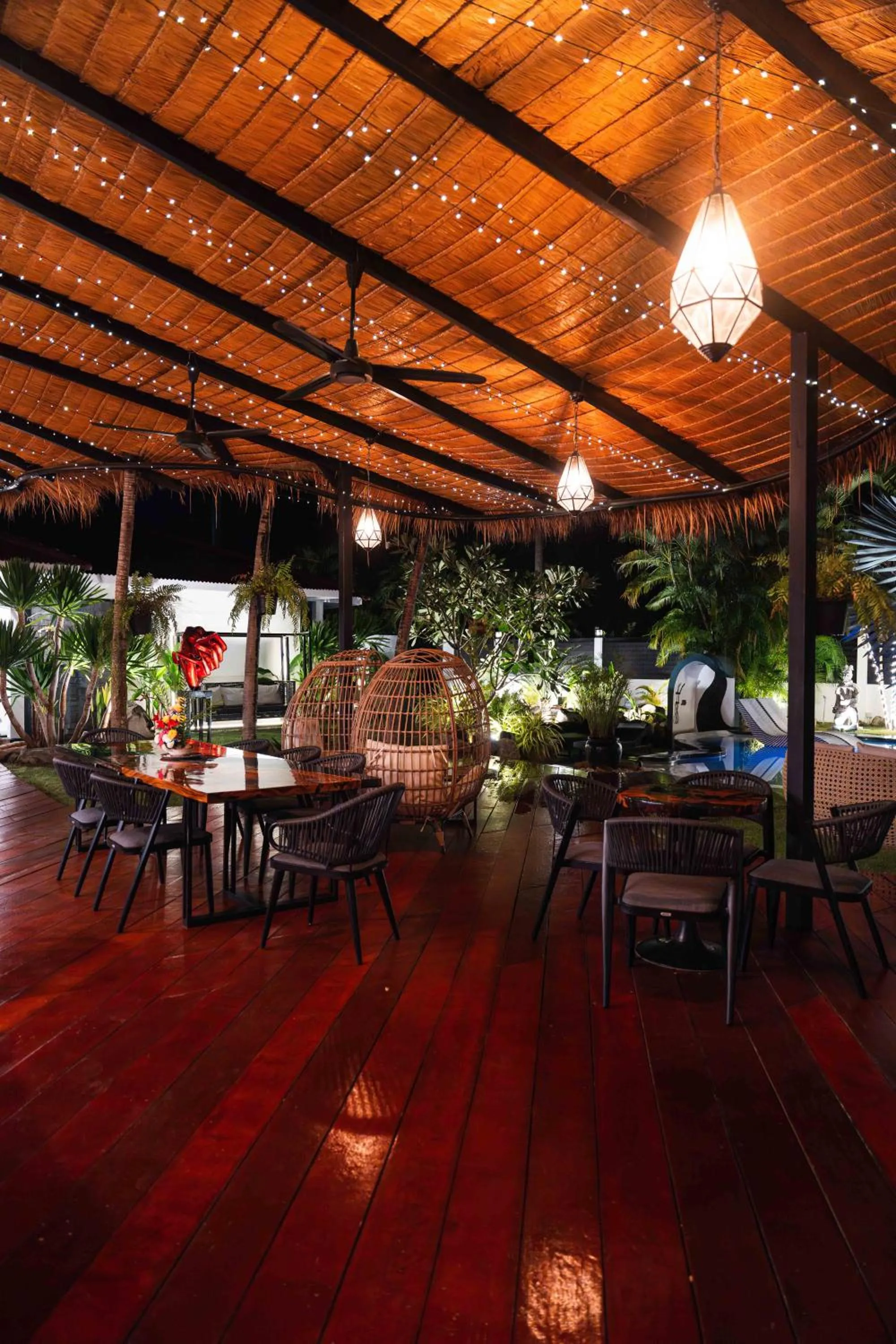 Communal lounge/ TV room in La Belle Vie - Boutique Hotel Adults Only