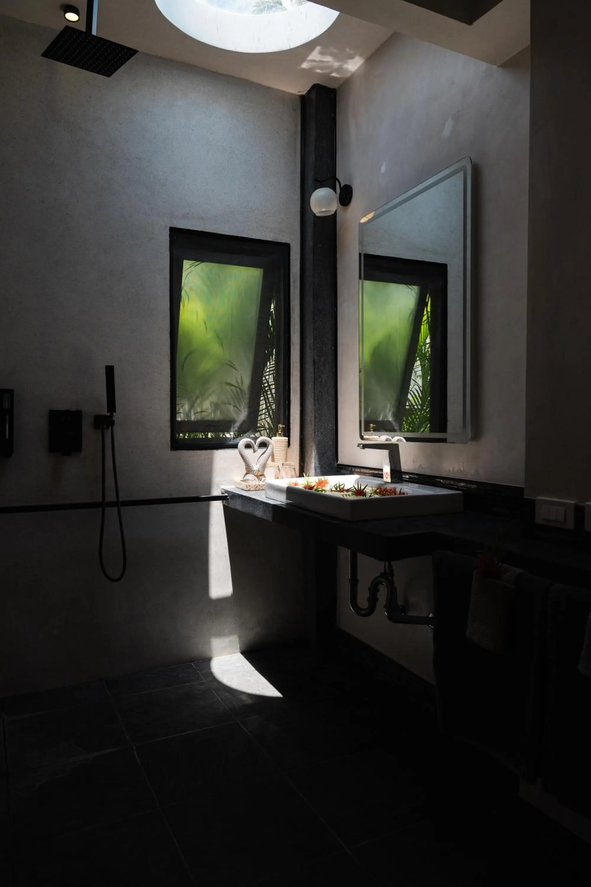 Shower in La Belle Vie - Boutique Hotel Adults Only