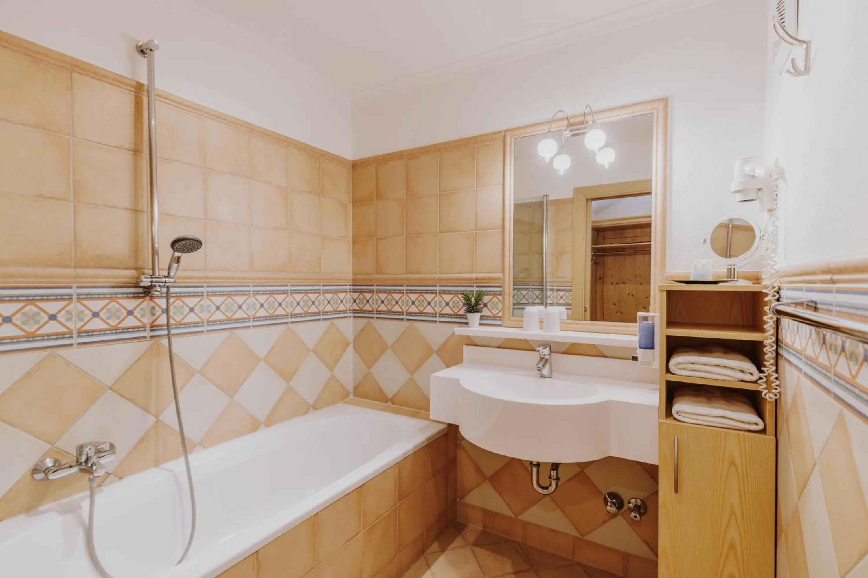 Bathroom in Landhotel Gschirnwirt