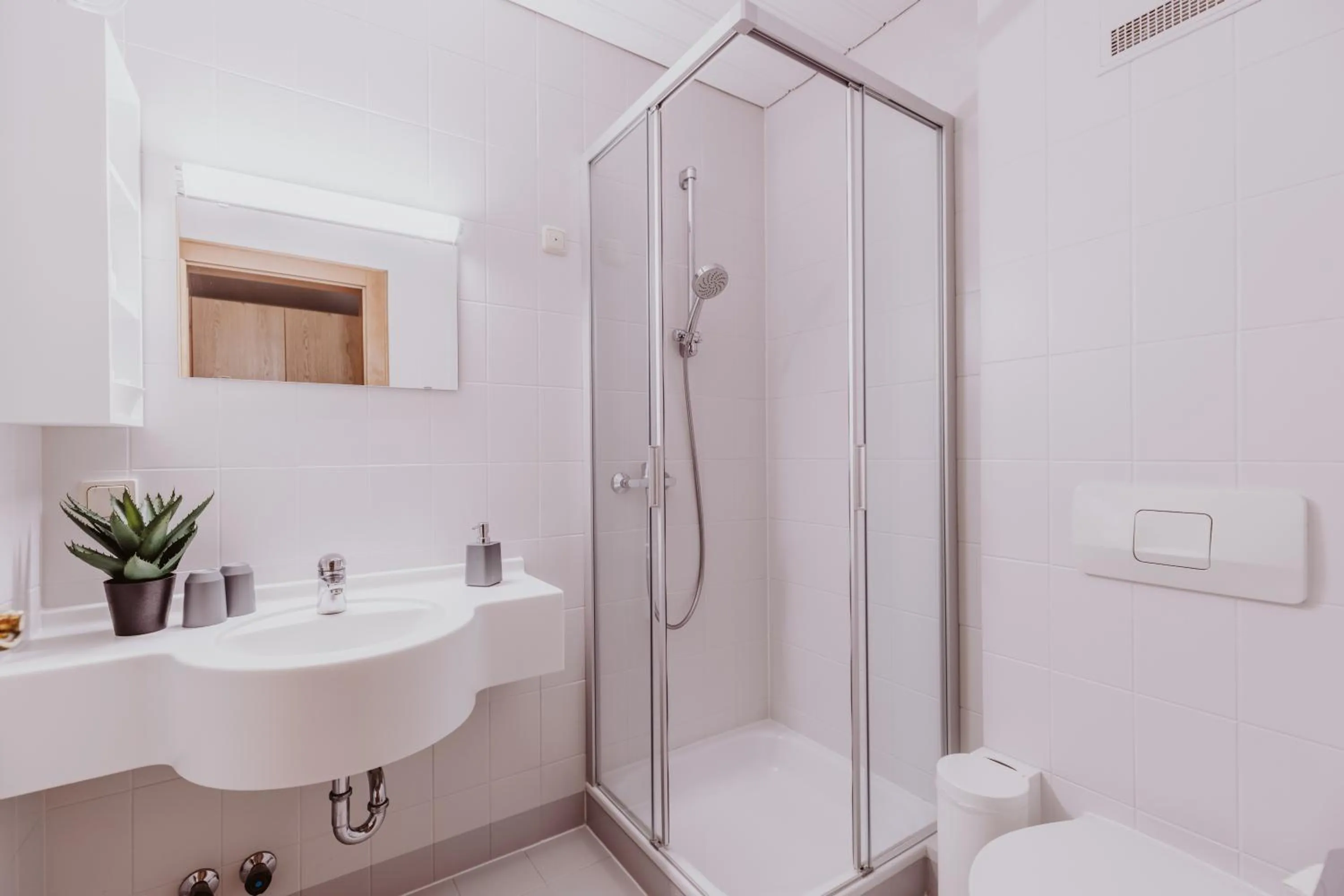 Bathroom in Landhotel Gschirnwirt