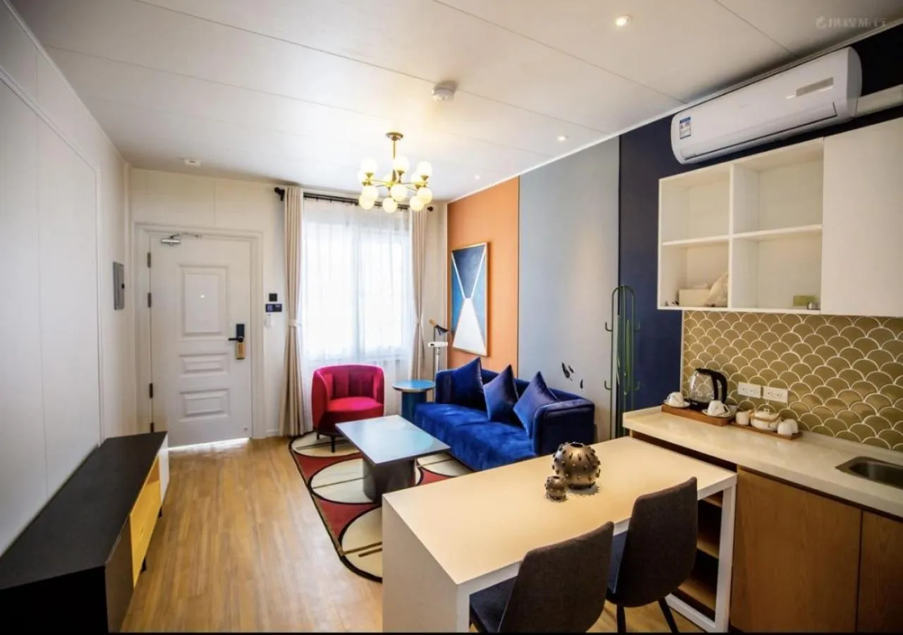 Living room in Discovery Saipan Hotel