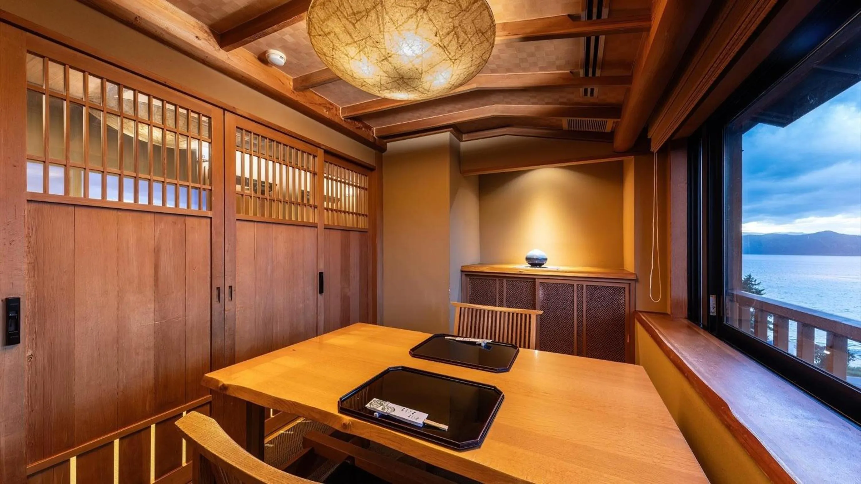 Dining area in Kashintei Shirahama