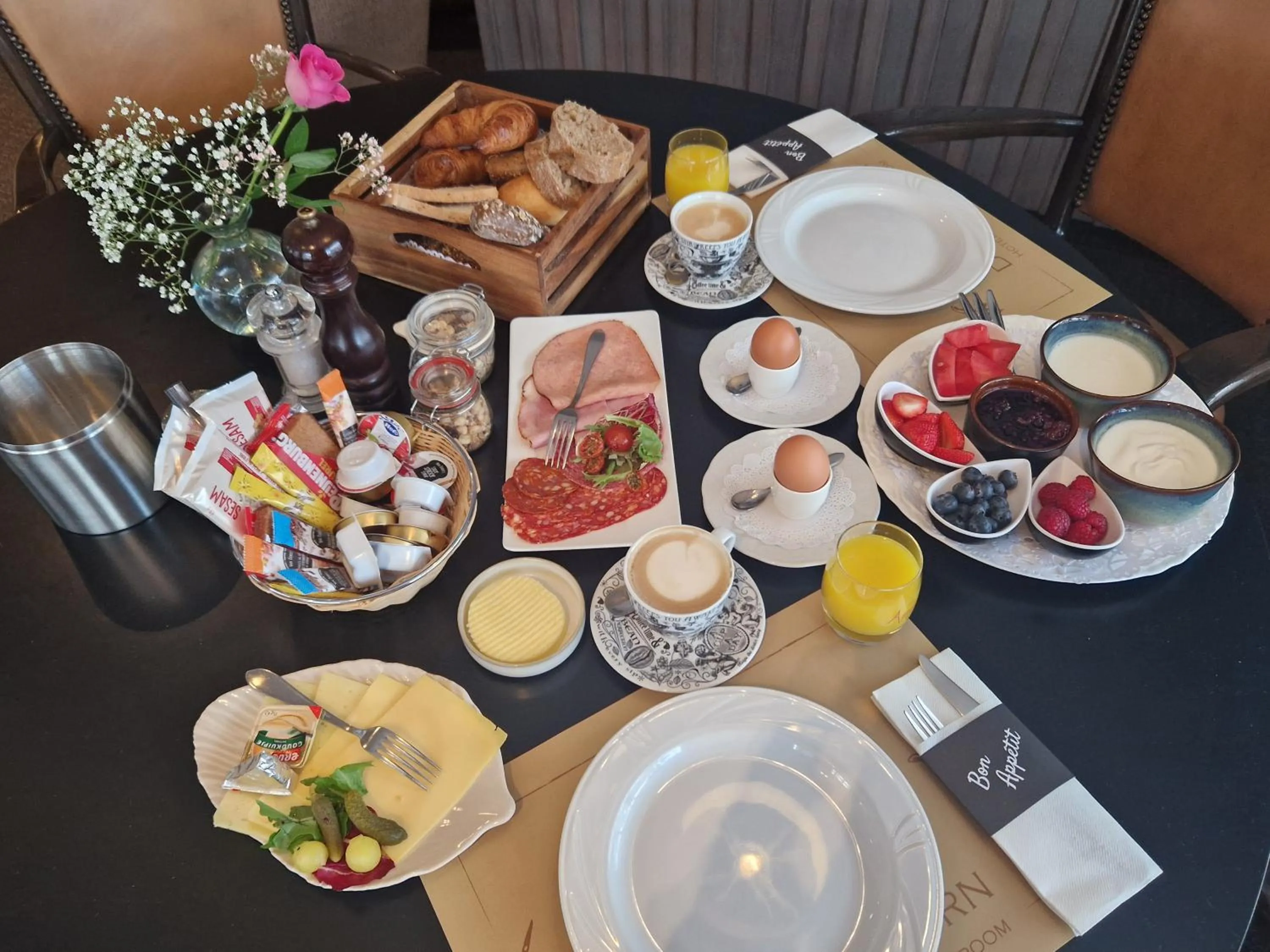 Breakfast in De Eenhoorn