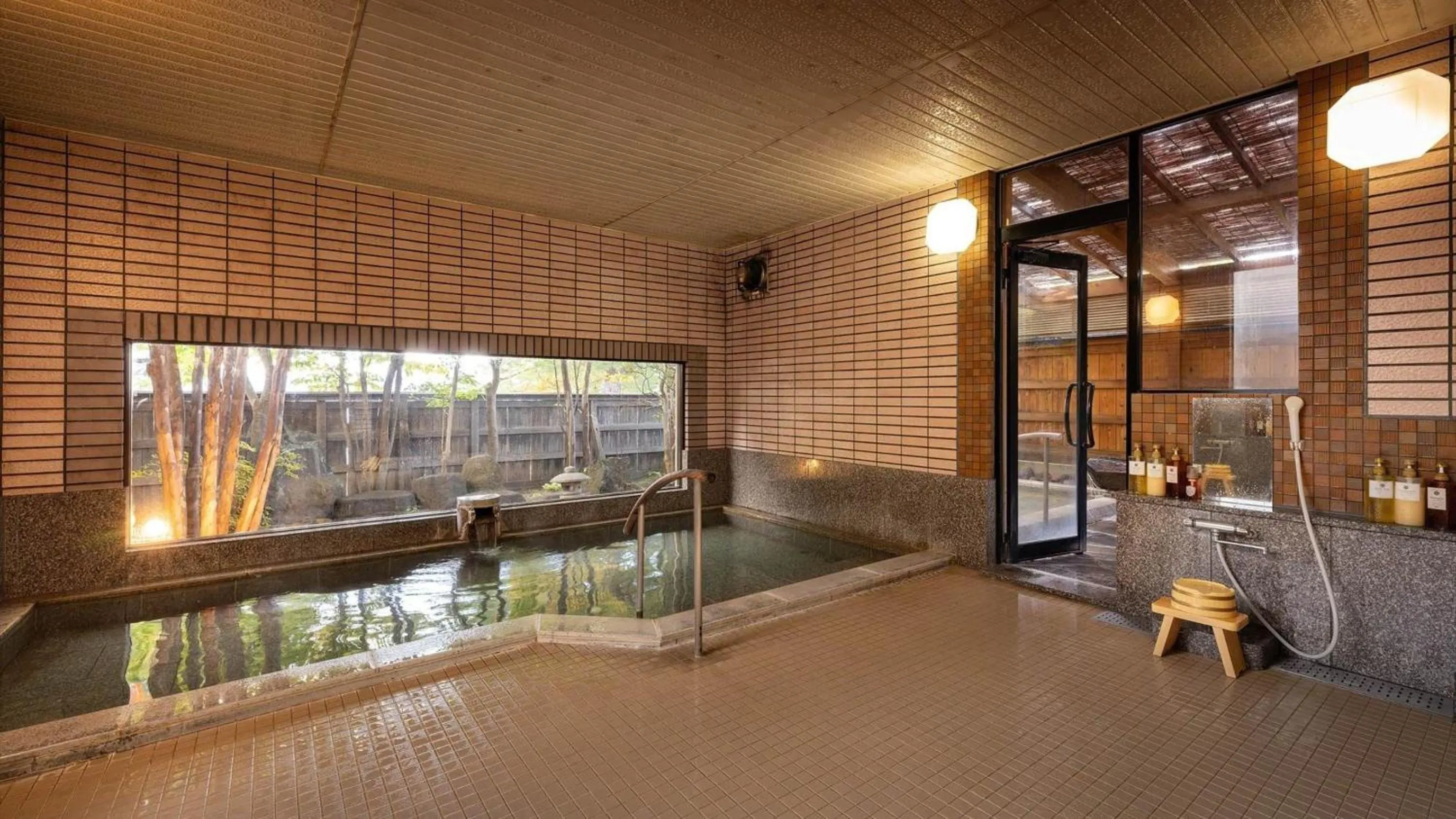 Hot Spring Bath in Katakurinohana