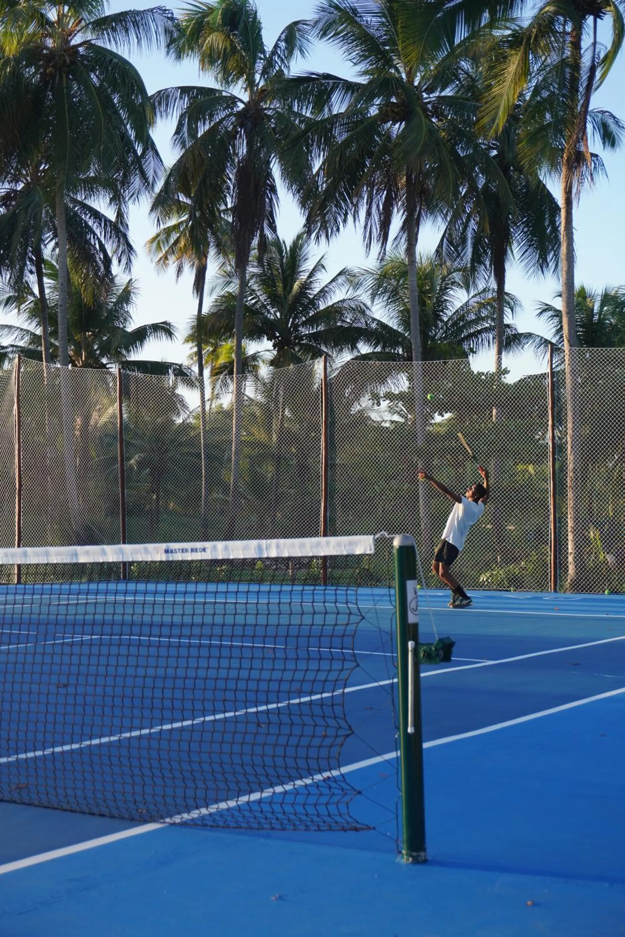 Tennis court in Paru Boutique Hotel