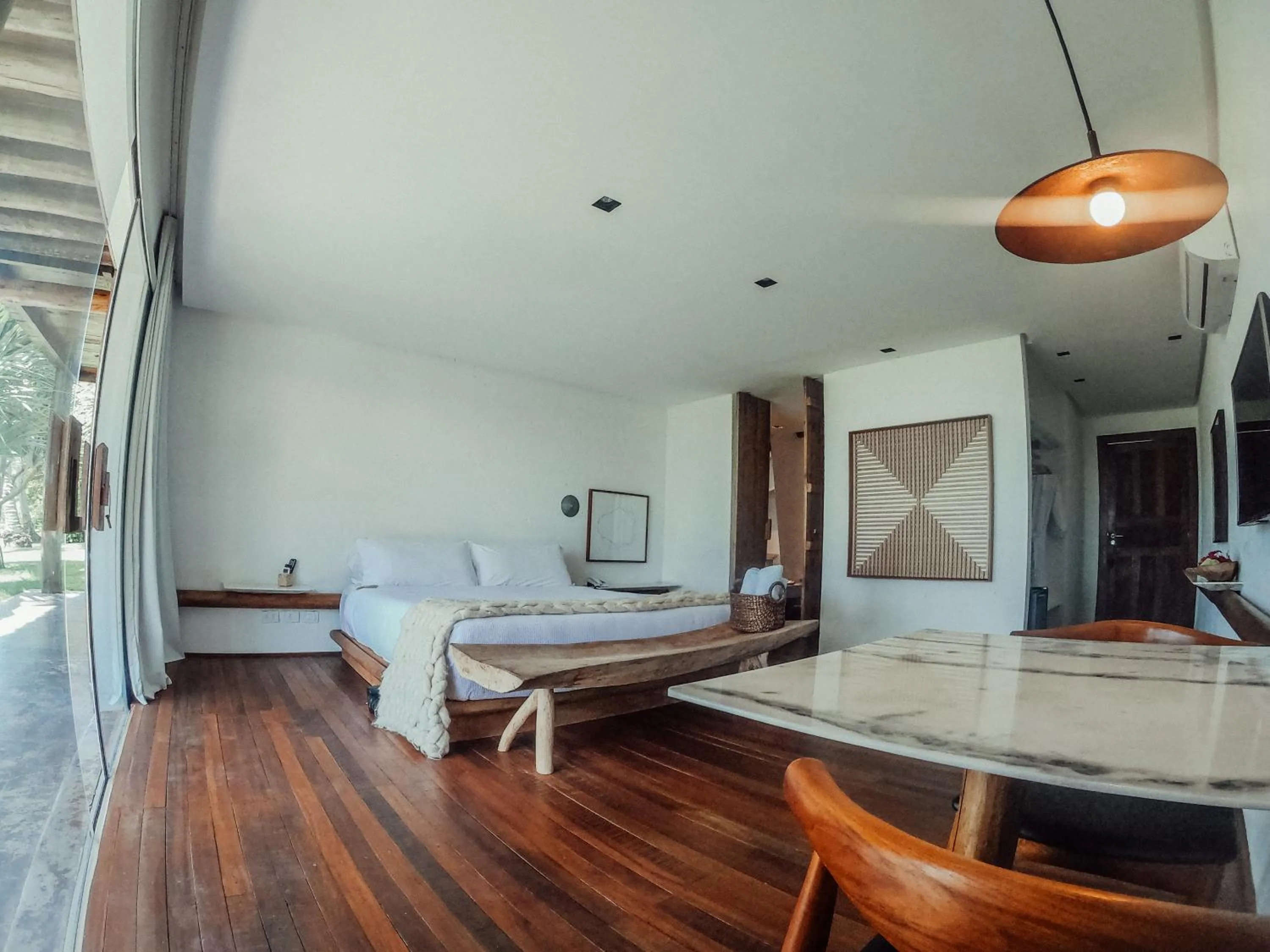 Photo of the whole room, Bed in Paru Boutique Hotel