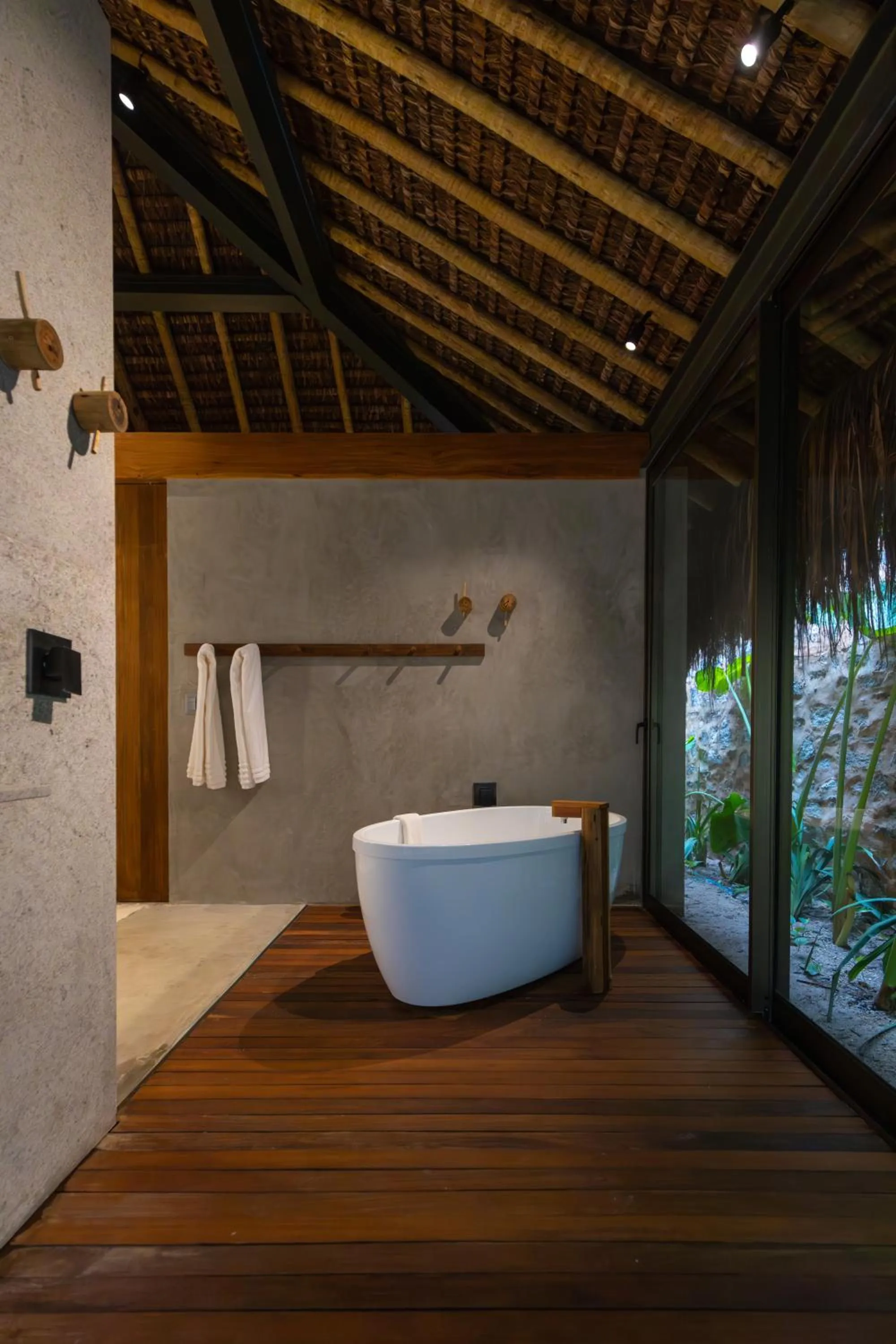 Bath in Paru Boutique Hotel