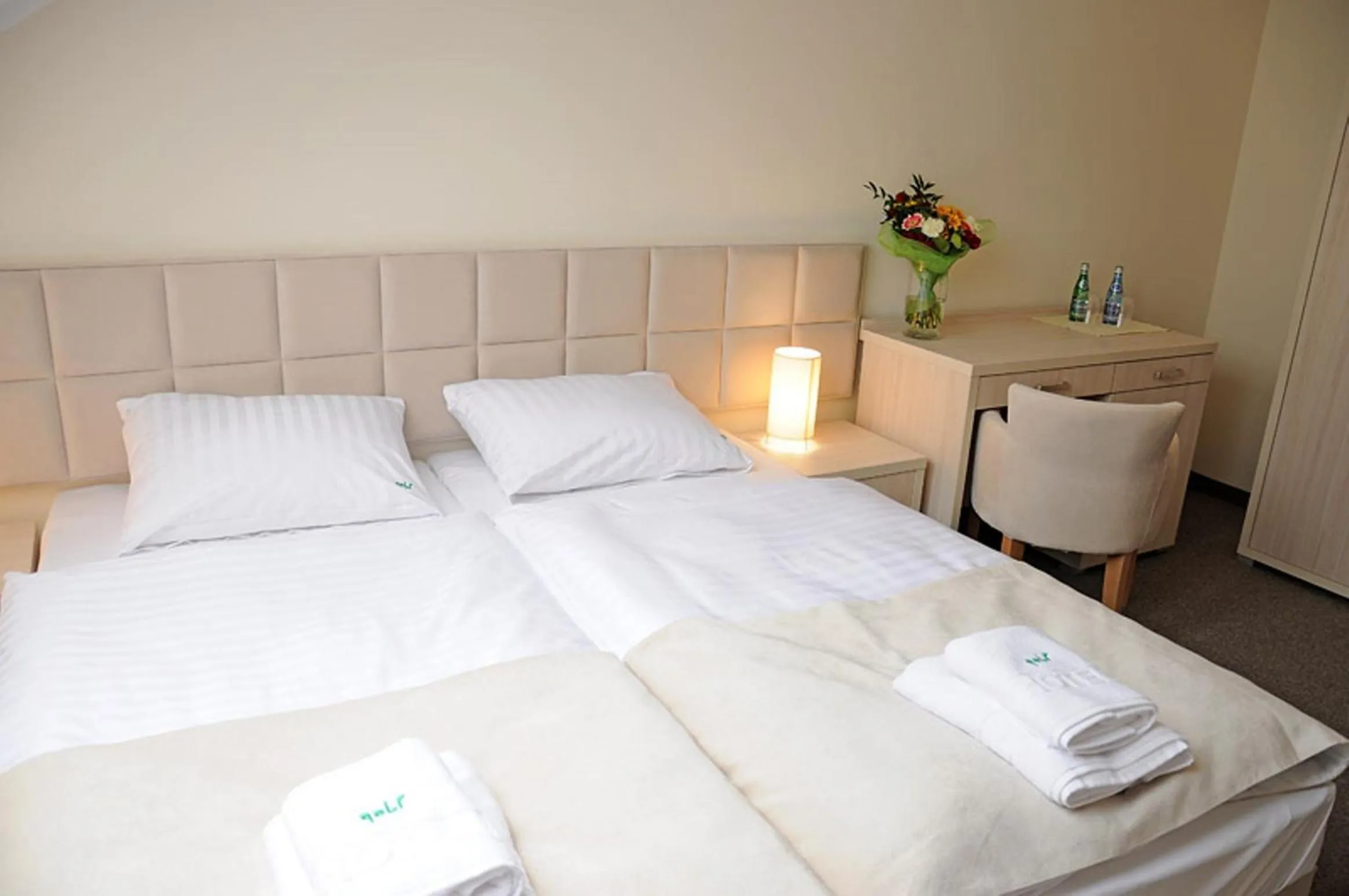 Bed in Golf Zajazd Zajączkowo